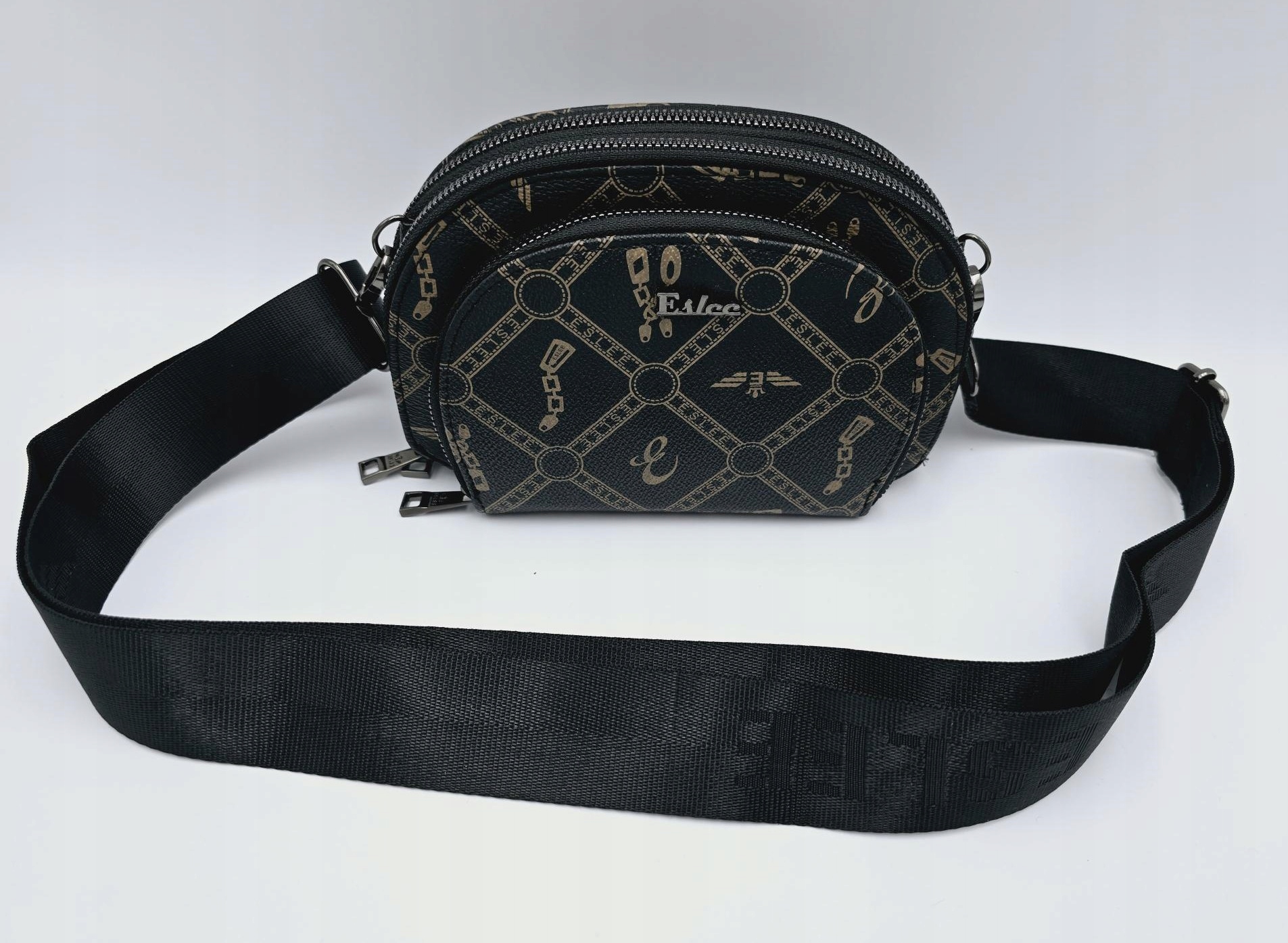 Eslee - torebka listonoszka skóra ekologiczna nadruk czarny E8882C