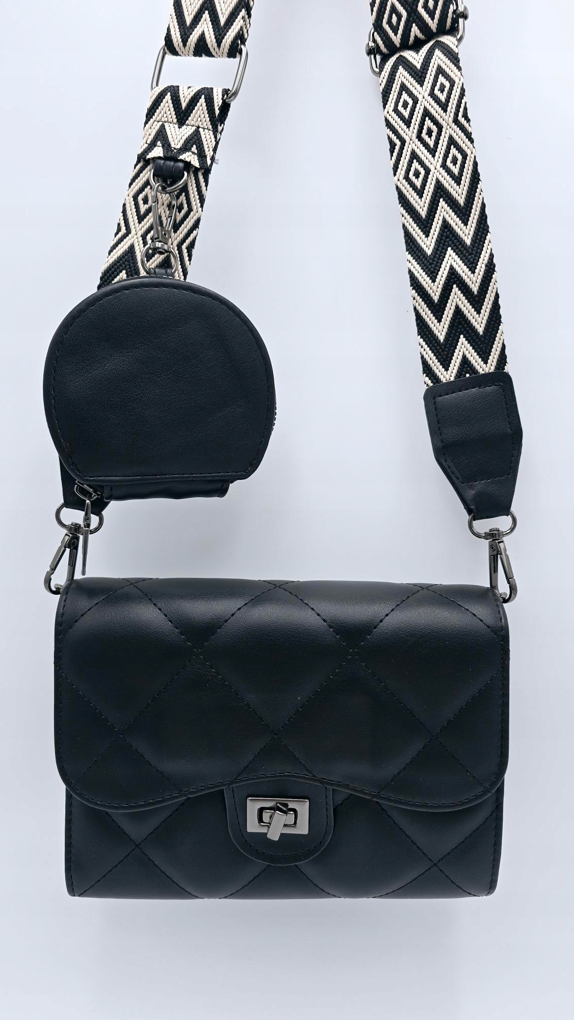 Victoria J. torebka listonoszka pikowana portfelik pasek BOHO czarny VJ-939