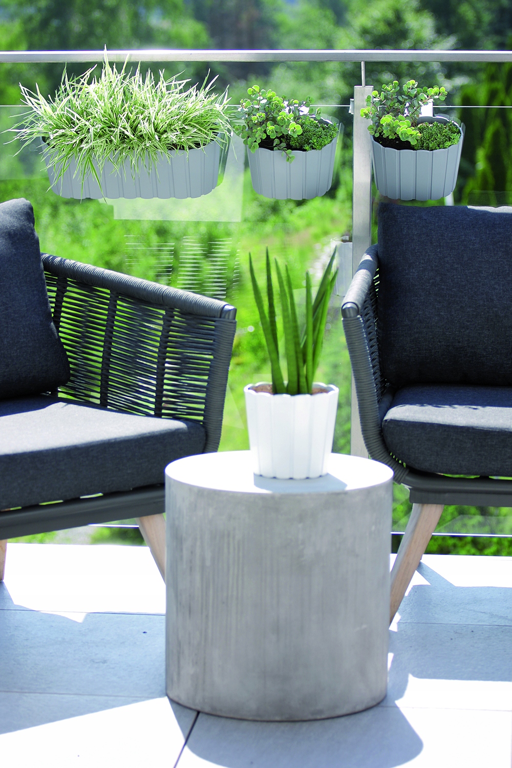 Doniczka na balustradę Boardee Hook DDEZ200 | Biały, Kształt Okrągły, Wymiary 19.4x13 cm, Kolor Biały, Prosperplast