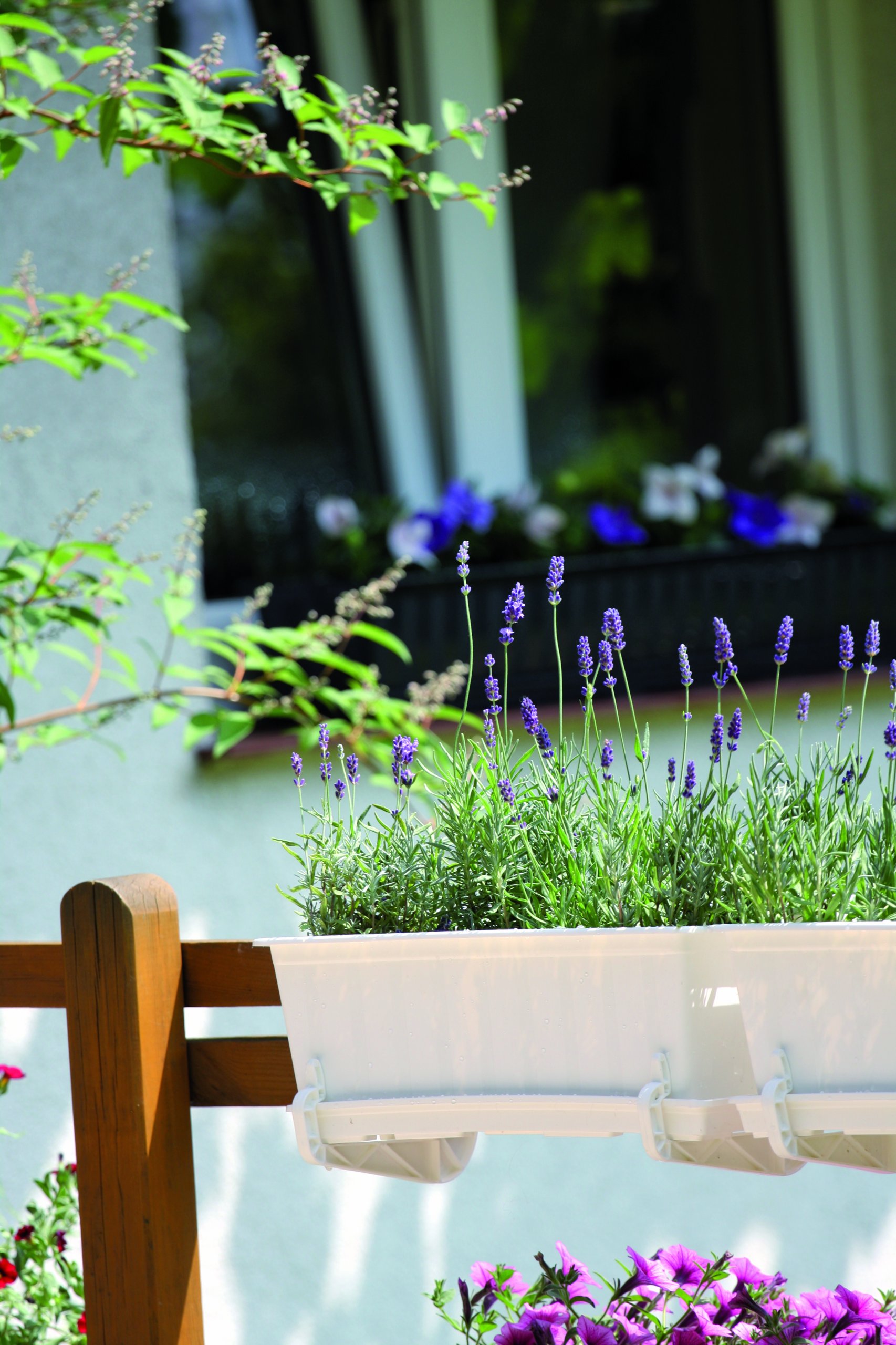 Uchwyt balkonowy HANGPLAST do doniczek Skrzynek