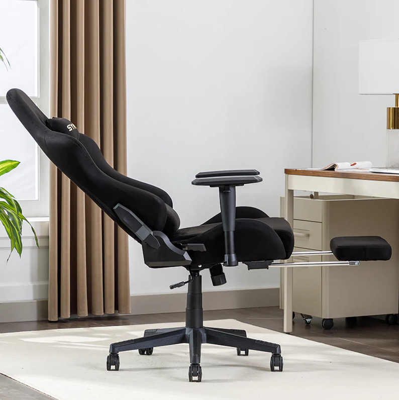 Krzesło gamingowe Symino czarne z podnóżkiem