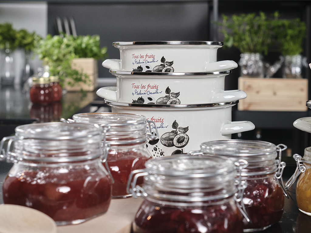 GARNEK EMALIOWANY PLESZEW FRUITS OWOCE 18 CM 2,65 L