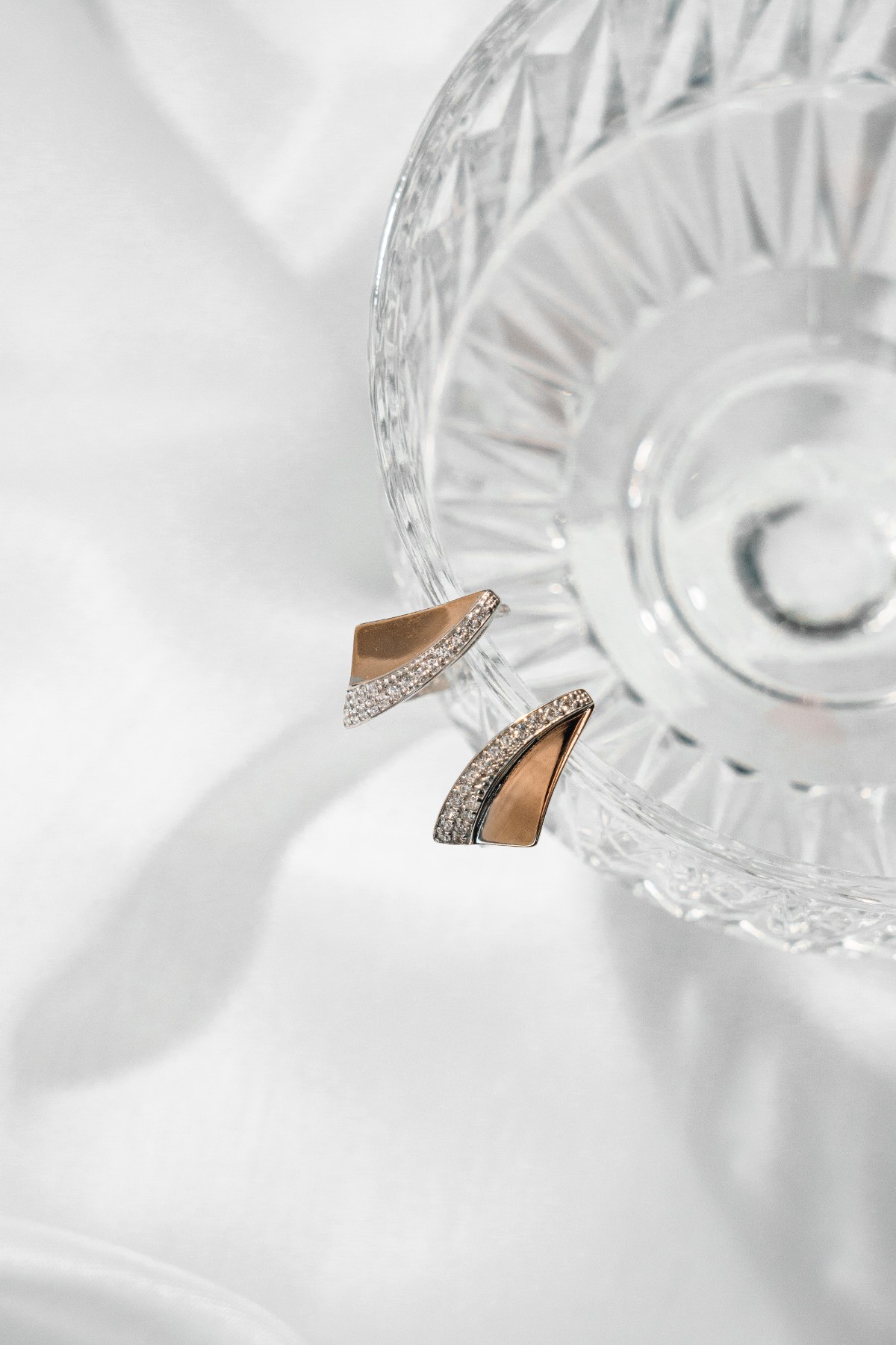 SILBEROHRRINGE MIT GOLD UND ZIRKONIA 0437.10 bild 2