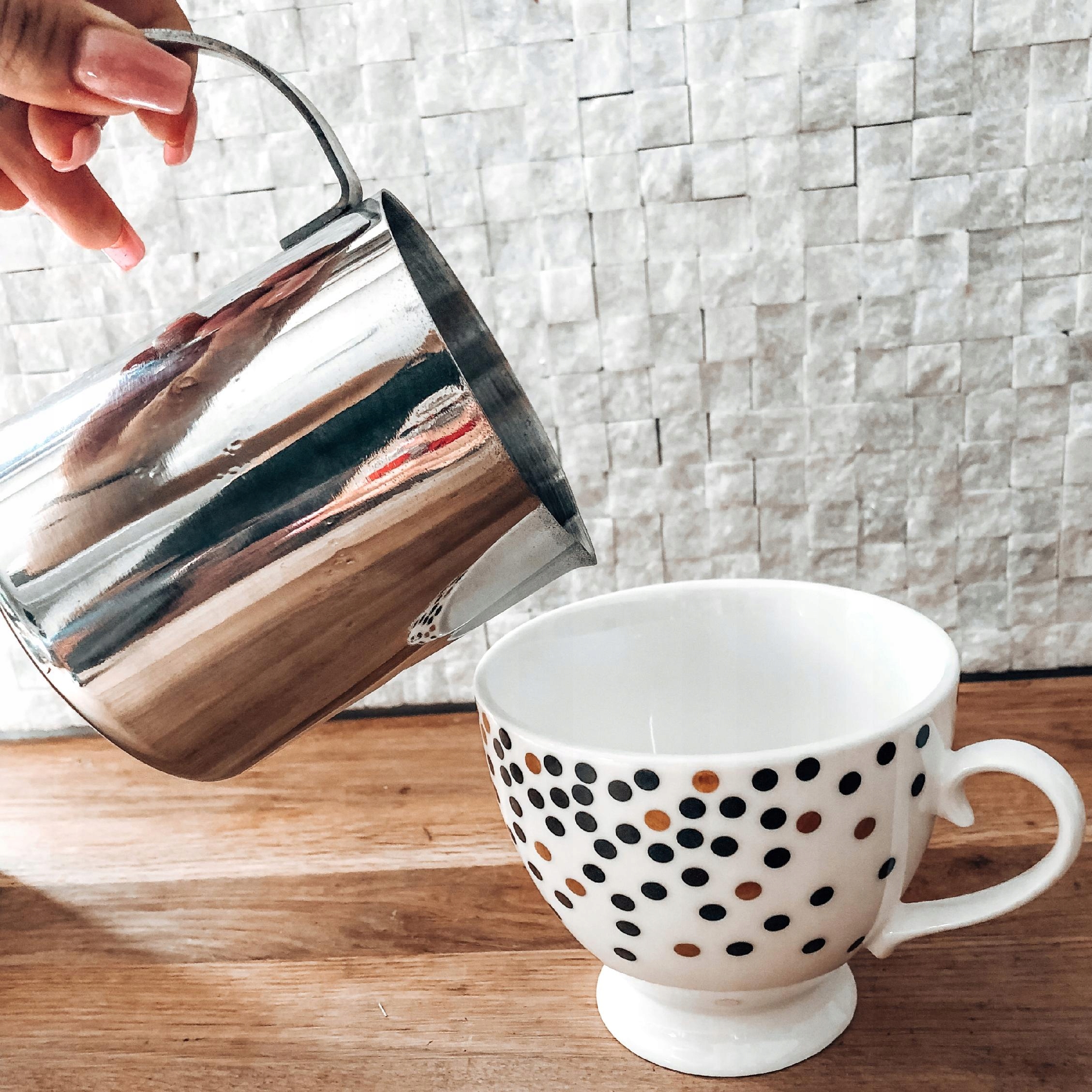 DZBANEK MLECZNIK NIERDZEWNY DO MLEKA ŚMIETANKI