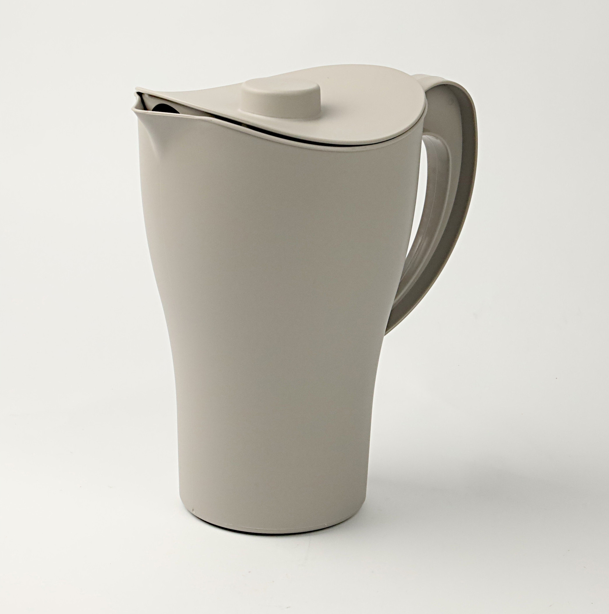 DZBANEK NA NAPOJE SOK WODĘ LEMONIADĘ KAWĘ DZBANEK PLASTIKOWY 2L DO NAPOJÓW