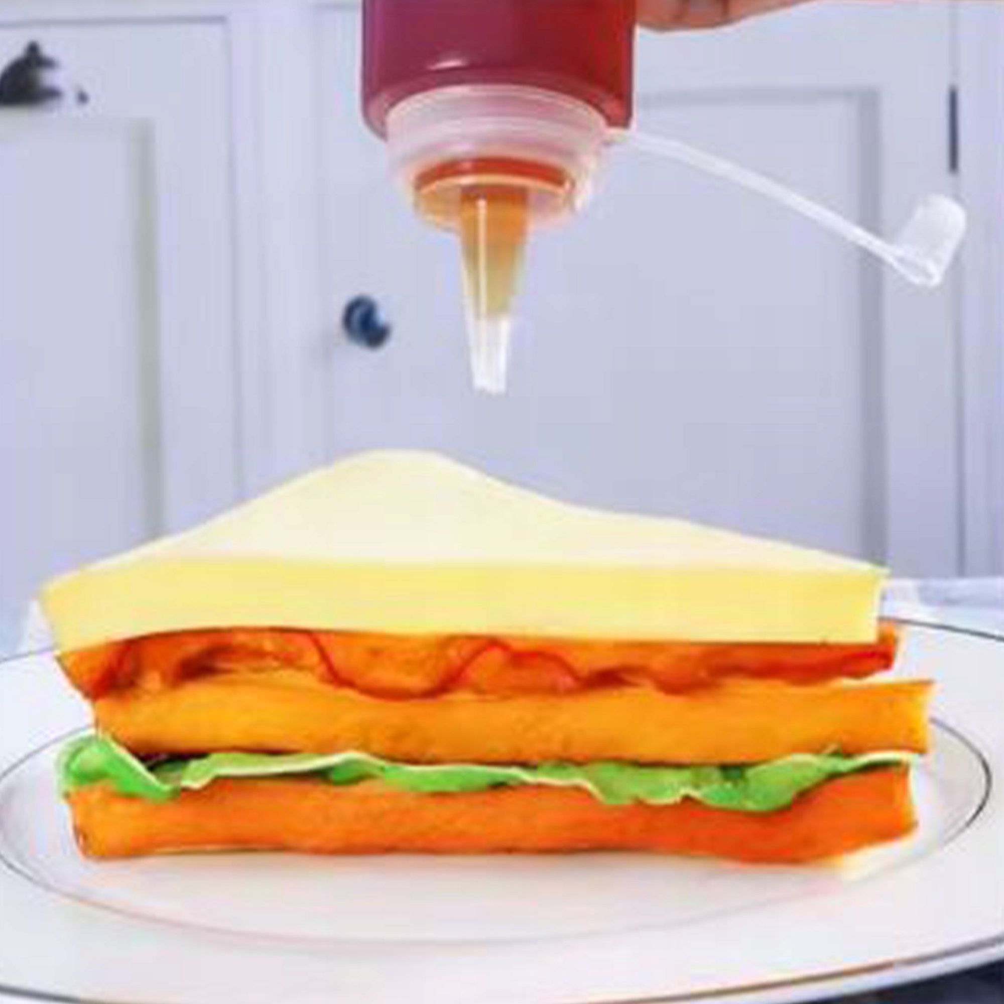 ZESTAW 2x BUTELKA DYSPENSER DOZOWNIK DO SOSÓW PRZEZROCZYSTY KUCHENNY 240 ML