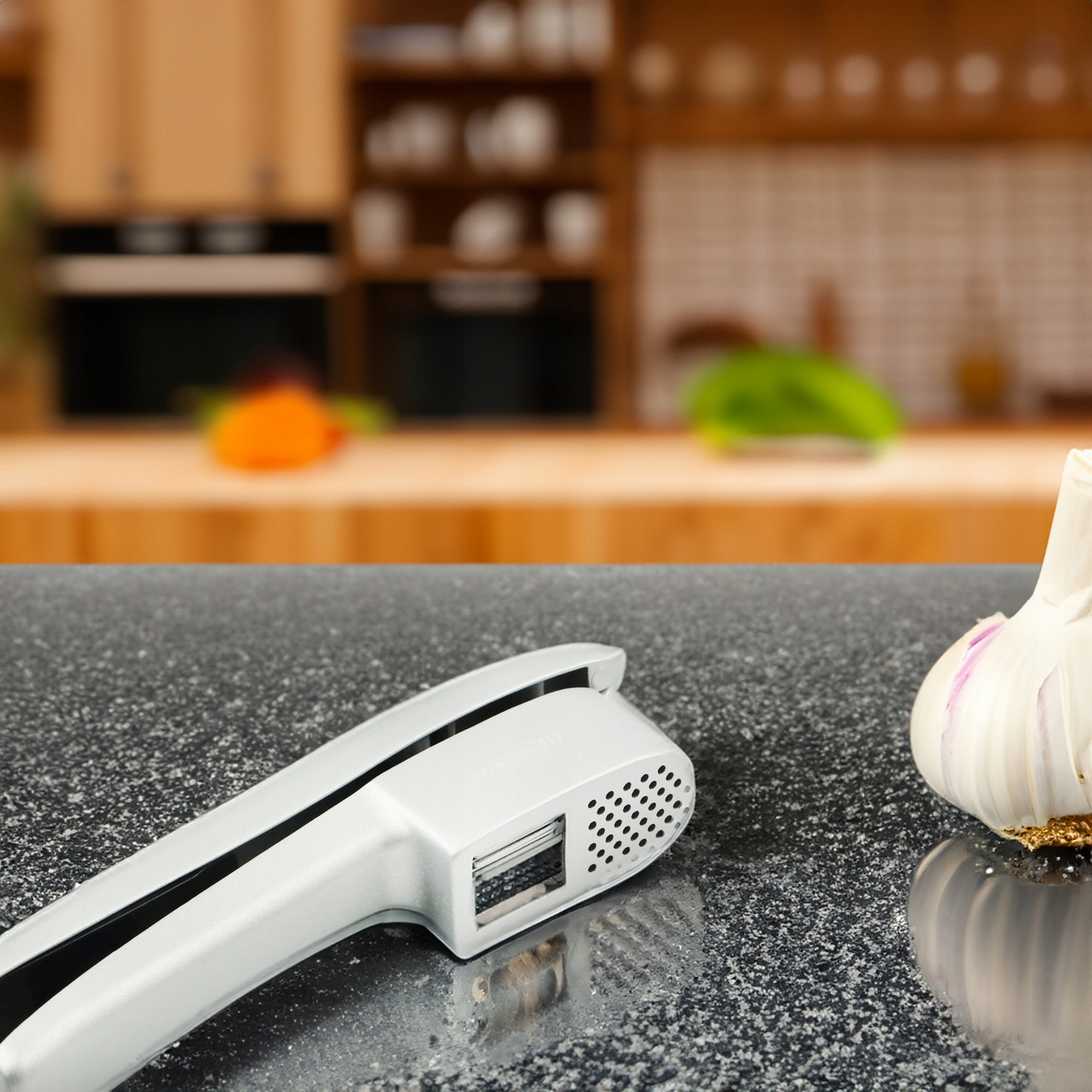 WYCISKACZ DO CZOSNKU 18,5 CM Z KRAJAKIEM - PRAKTYCZNY I FUNKCJONALNY