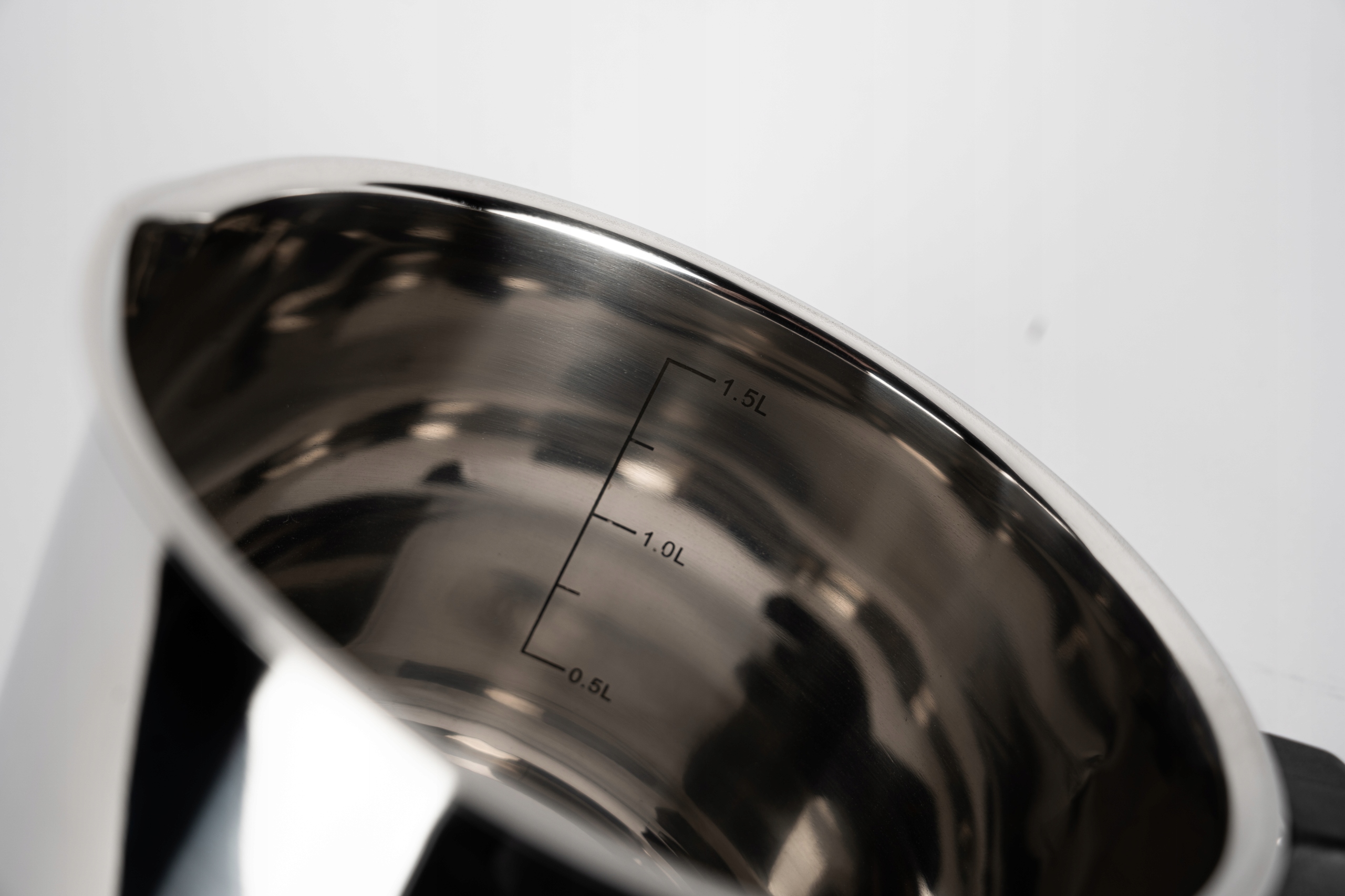 GARNEK KUBEK DO GOTOWANIA MLEKA NIERDZEWNY 1,6L