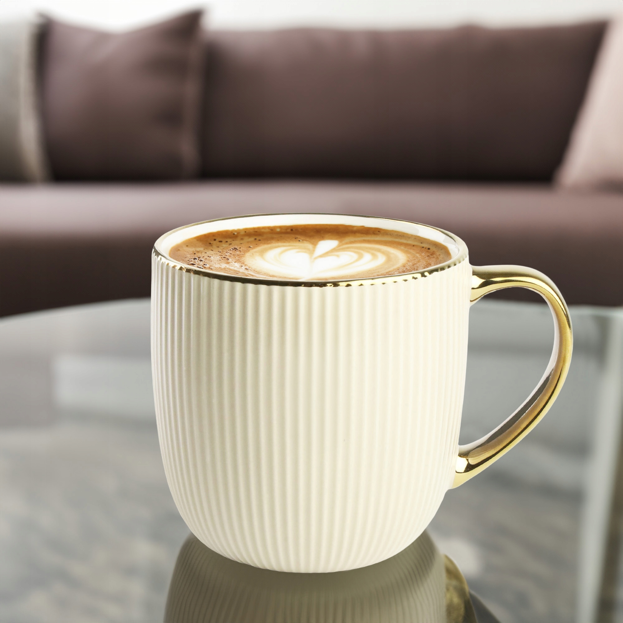 PORCELANOWY KUBEK NA KAWĘ HERBATĘ BEŻOWY ZDOBIONY ZE ZŁOTYM UCHEM 400ML