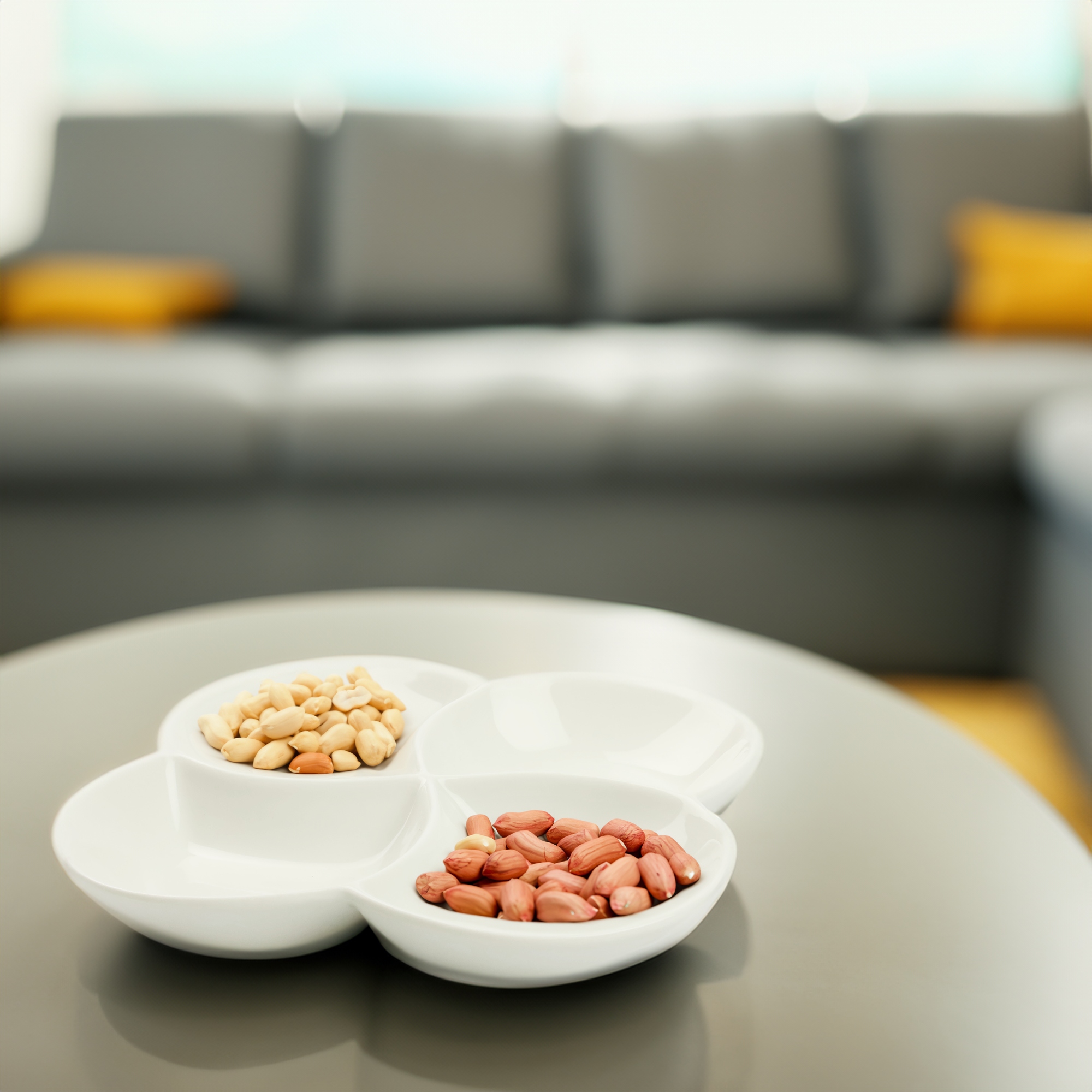 PÓŁMISEK OKRĄGŁY CZTERODZIELNY 21CM PORCELANOWY BIAŁY NA PRZEKĄSKI SOSY