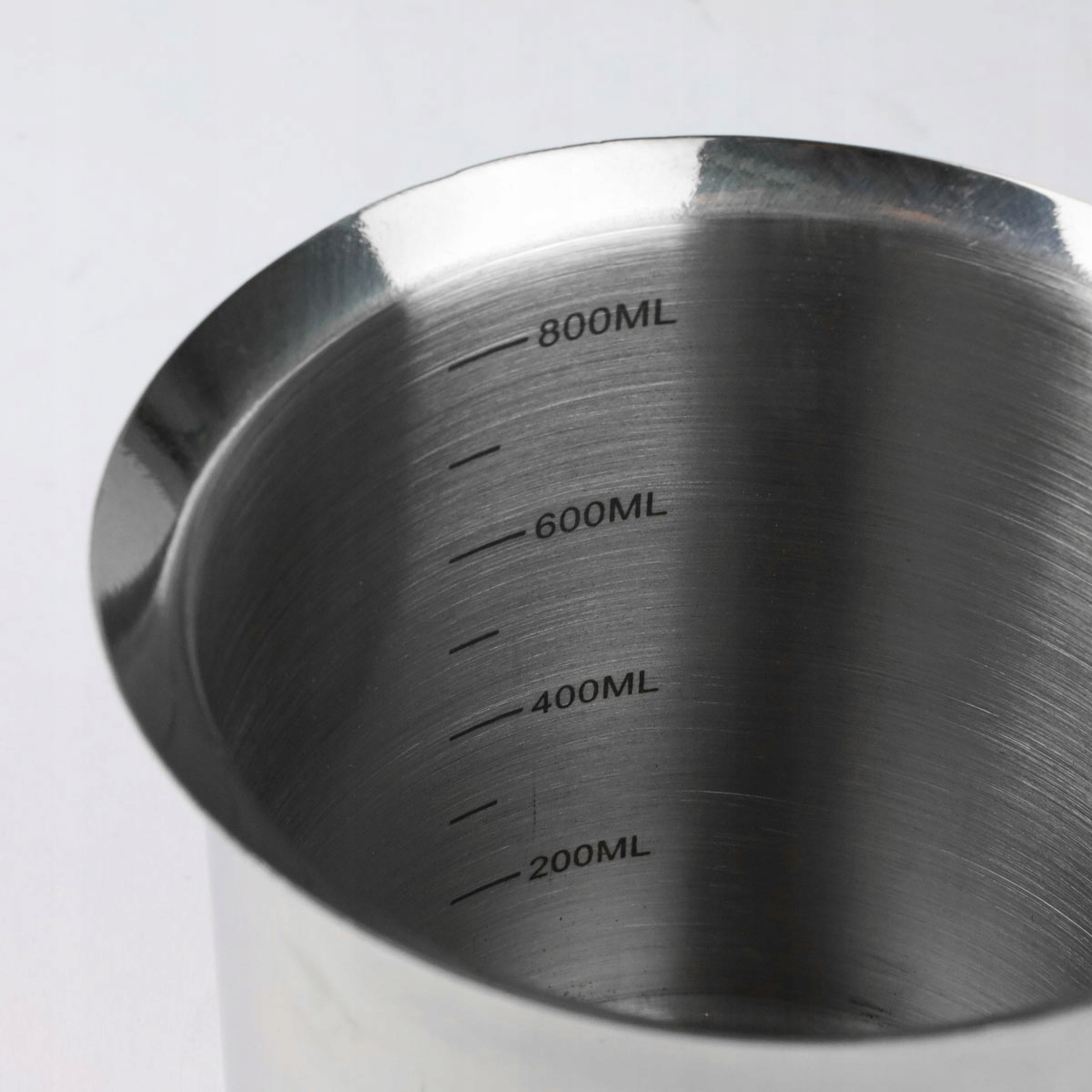 SPIENIACZ UBIJAK MLEKA 800ml STALOWY GARNEK KUBEK