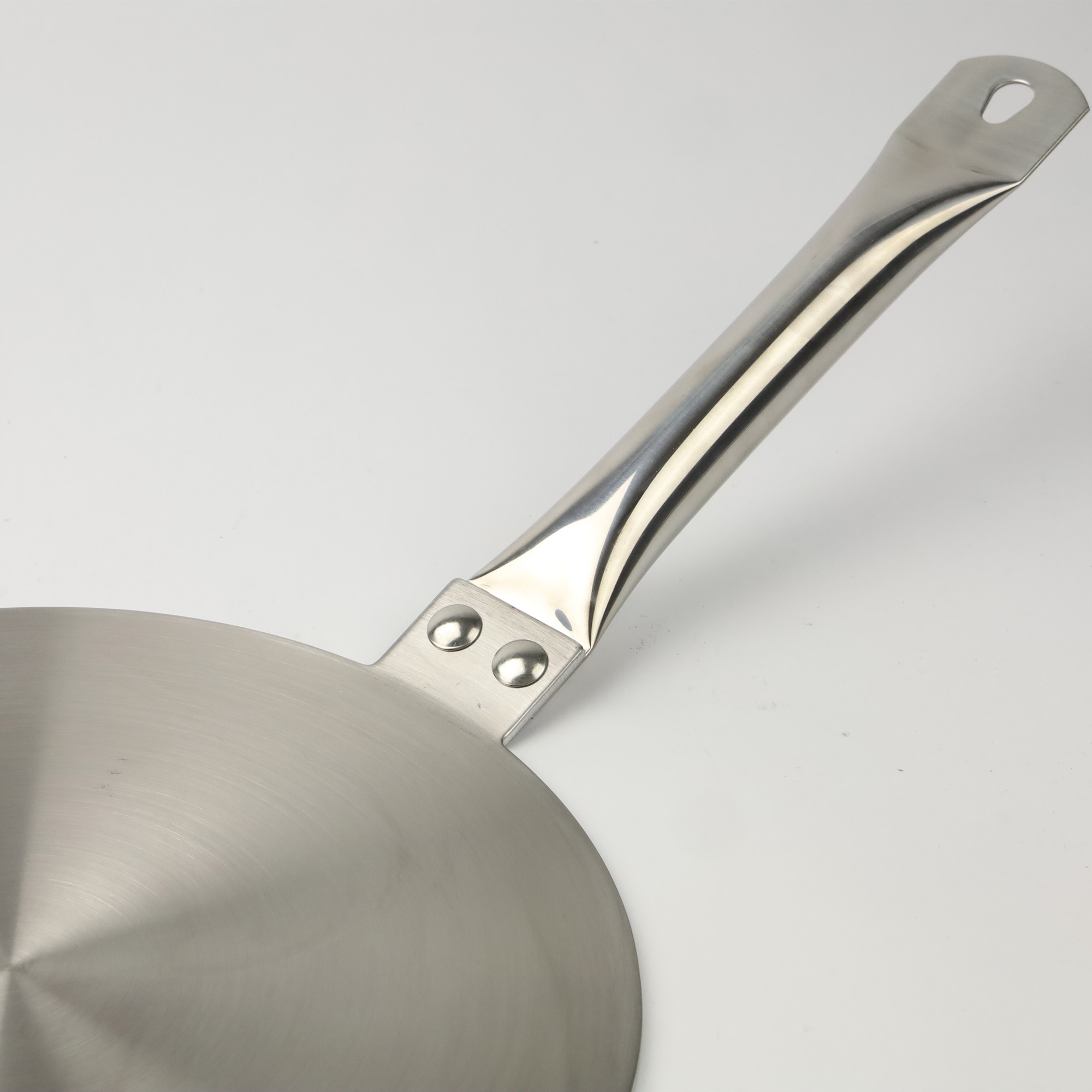 ADAPTER NA KUCHENKĘ INDUKCYJNĄ PODKŁADKA OCHRONNA NACZYŃ STALOWYCH 24 CM