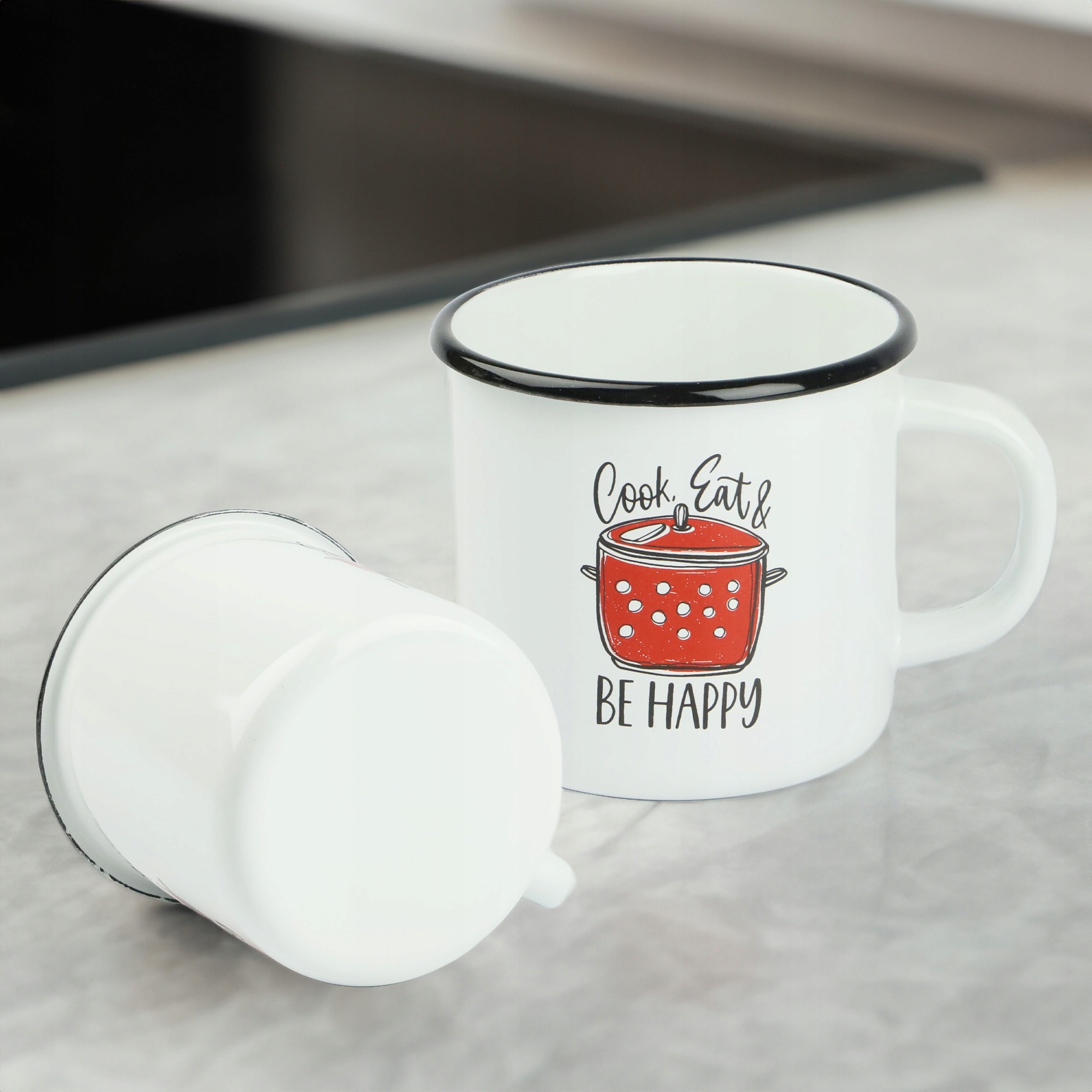 KUBEK EMALIOWANY PROSTY BE HAPPY 500 ML NA KAWĘ HERBATĘ CZEKOLADĘ SOLIDNY