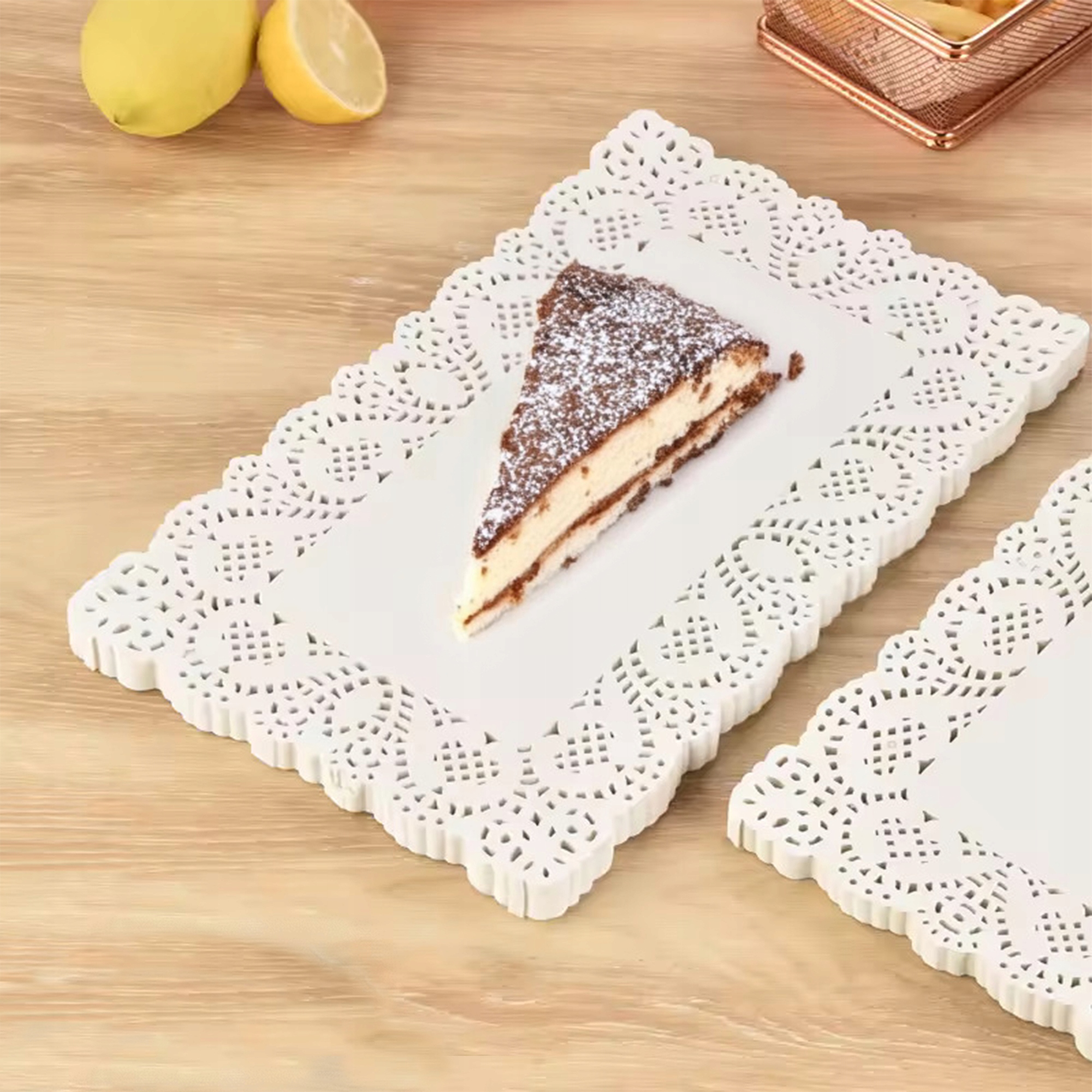 PODKŁAD PAPIEROWY AŻUROWY POD CIASTO TORT 25x35CM OZDOBNA SERWETKA