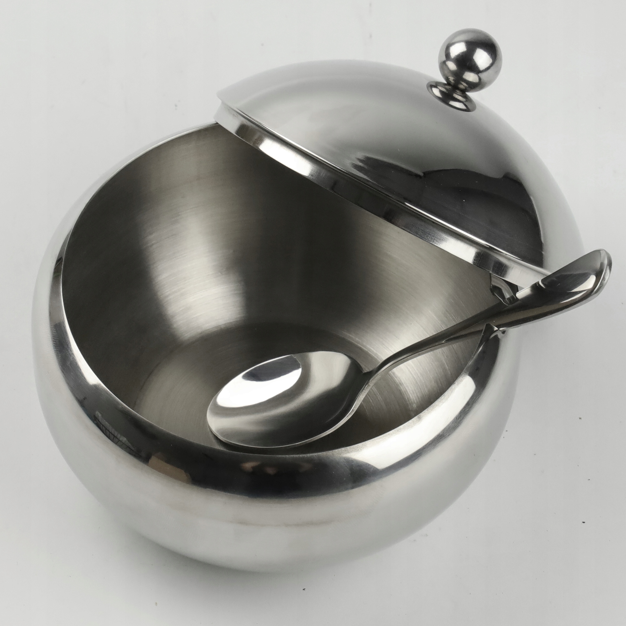 CUKIERNICA Z ŁYŻECZKĄ OKRĄGŁA STALOWA CUKIERNICZKA POJEMNIK NA CUKIER