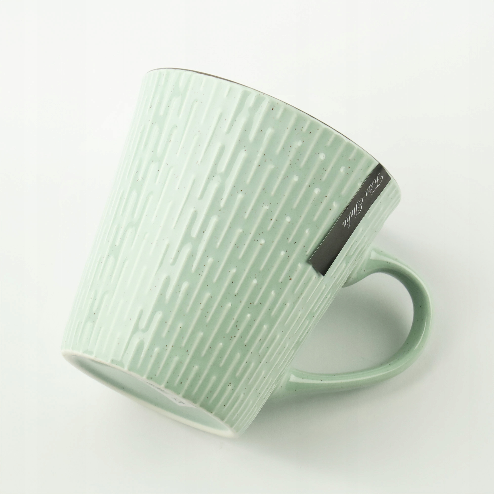 CERAMICZNY KUBEK NA KAWĘ HERBATĘ MIĘTOWY ZDOBIONY W WZÓR KRESKI 340 ML