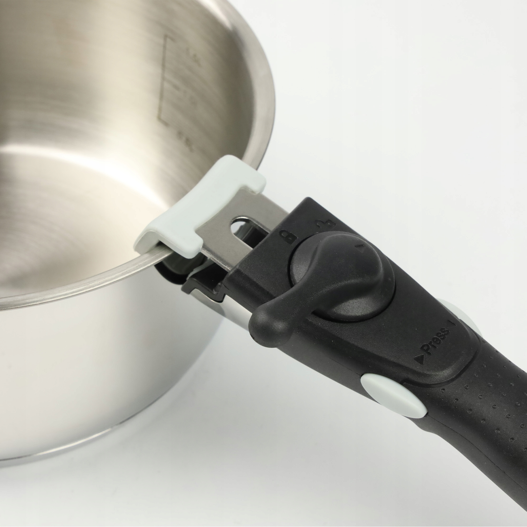 ZESTAW GARNKÓW STALOWYCH GARNKI Z ODPINANĄ RĄCZKĄ 3 SZT FUSION 1,6/2,2/3,1L