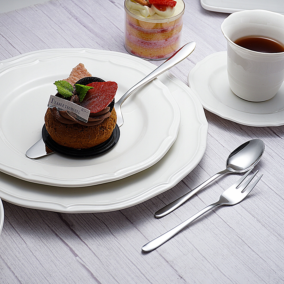 ZESTAW SZTUĆCE 72 elementów komplet SREBRNE 12 osób stal nierdzewna PUDEŁKO