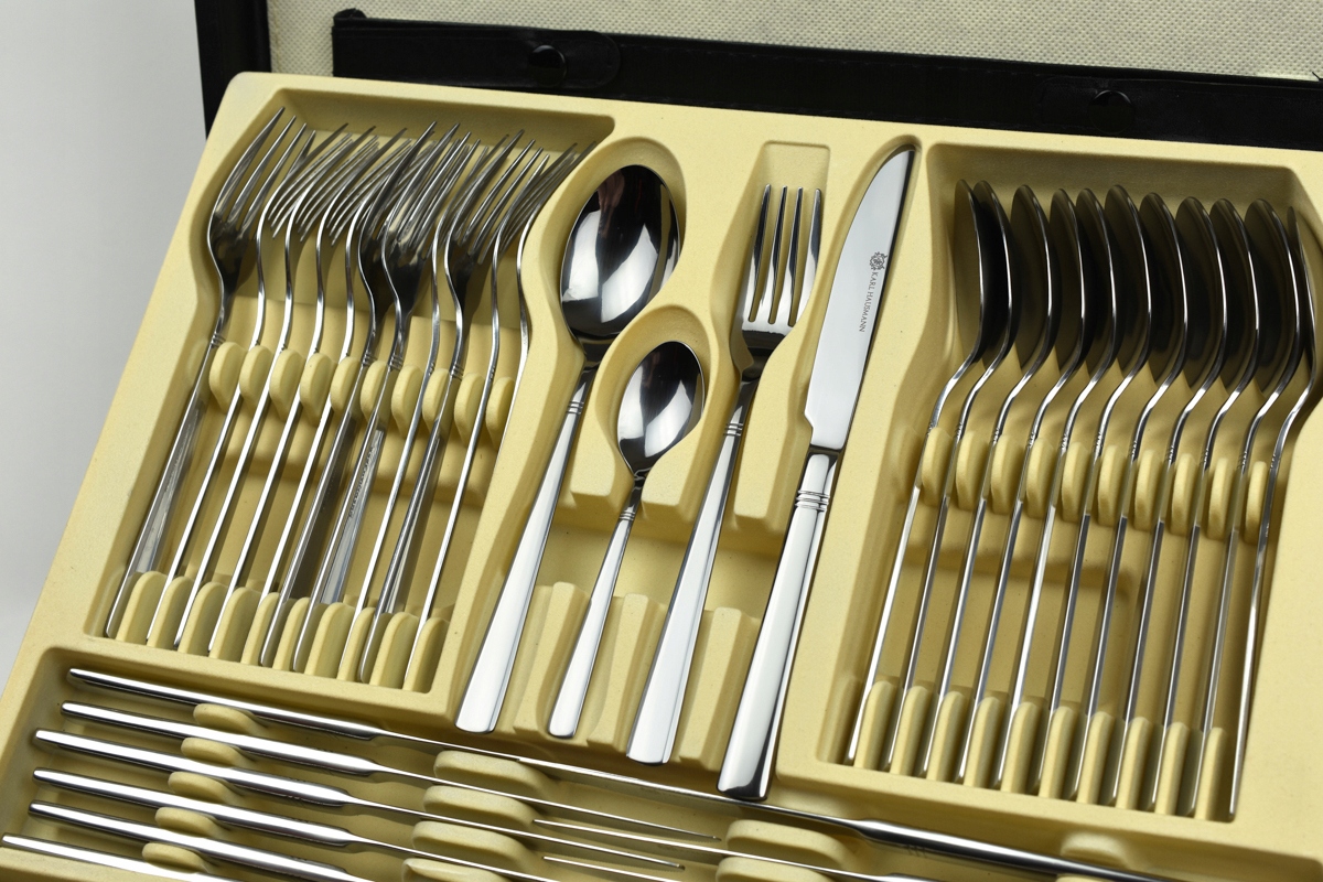 ZESTAW SZTUĆCE W WALIZCE 72 EL KOMPLET LUNA WALIZKA NA 12 OSÓB