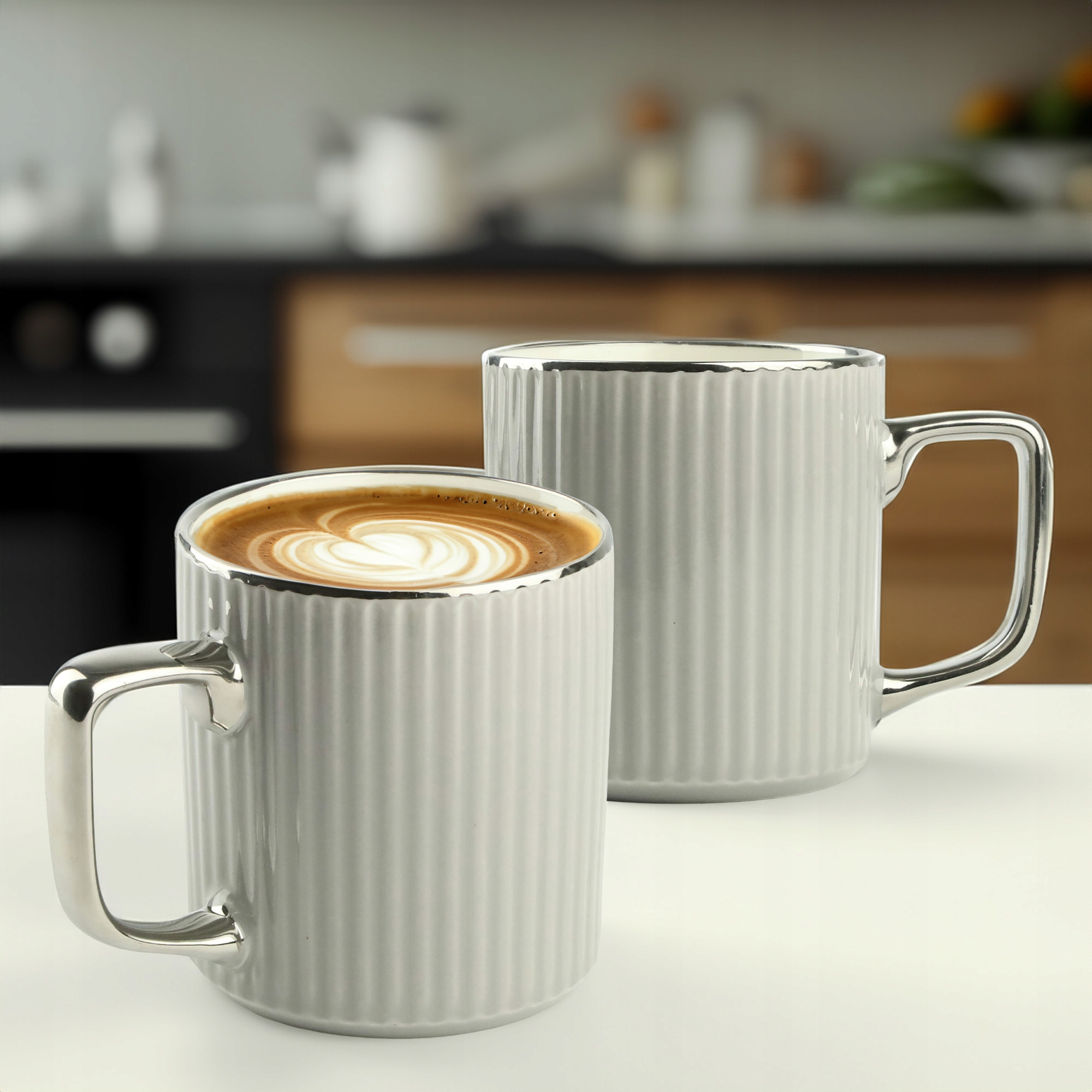 PORCELANOWY KUBEK NA KAWĘ HERBATĘ SZARY ZDOBIONY ZE SREBRNYM UCHEM 370ML