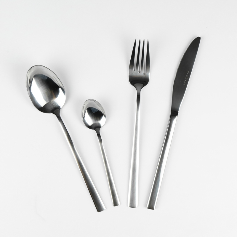 ZESTAW SZTUĆCE 72 el kpl WALIZKA SREBRNE POŁYSK 12