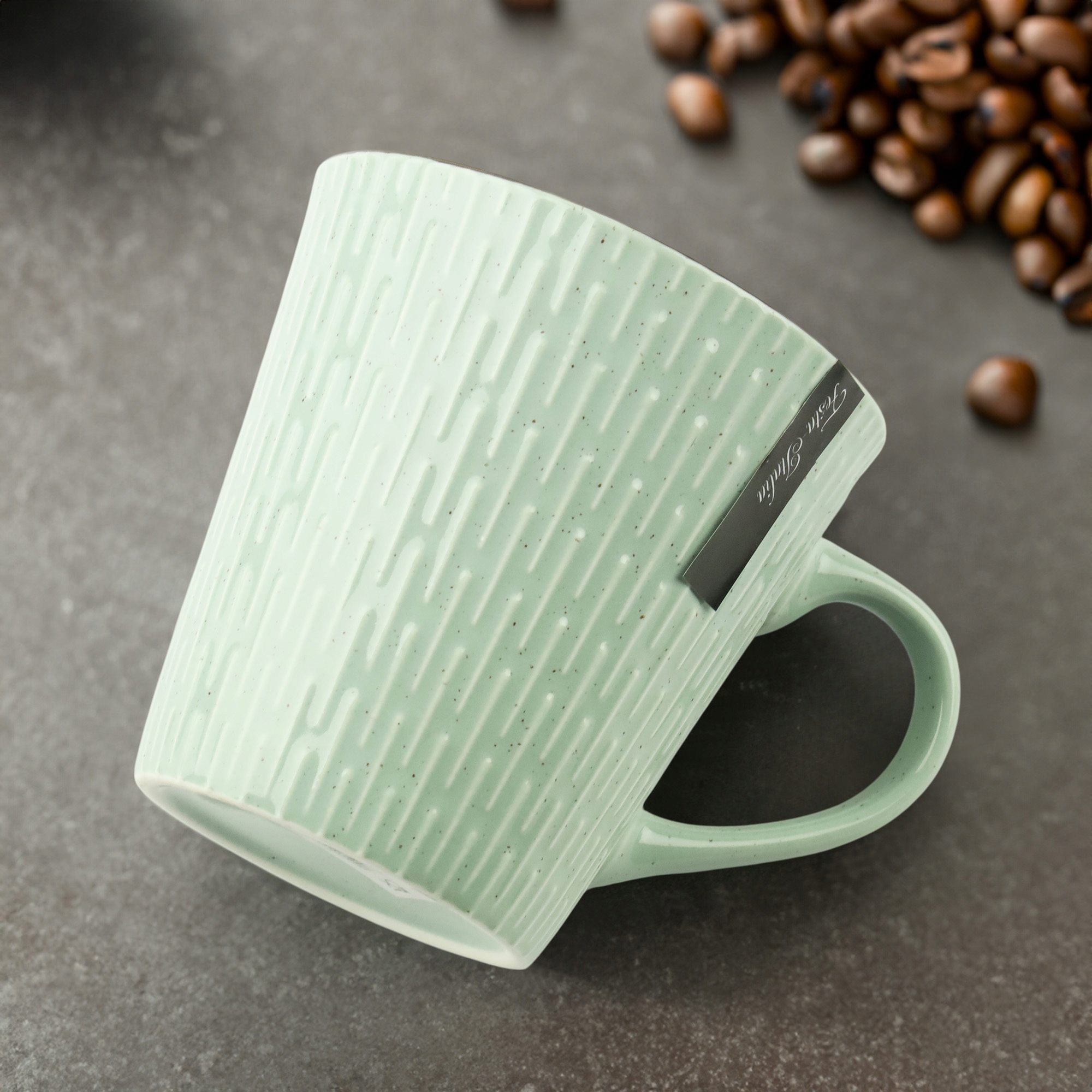 CERAMICZNY KUBEK NA KAWĘ HERBATĘ MIĘTOWY ZDOBIONY W WZÓR KRESKI 340 ML