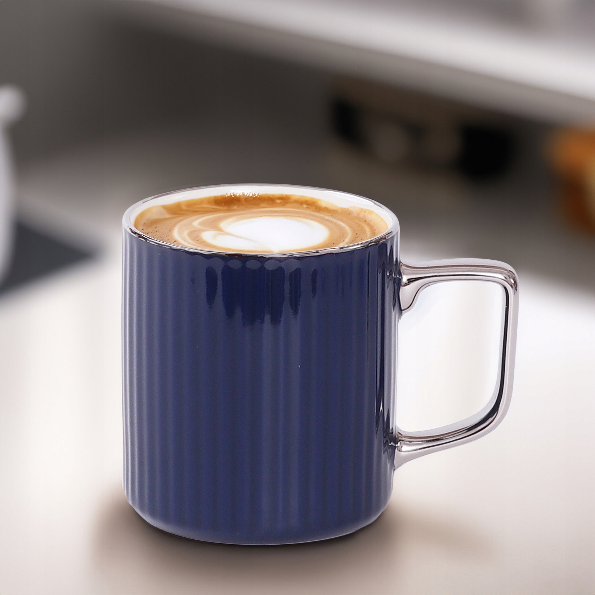 PORCELANOWY KUBEK NA KAWĘ HERBATĘ GRANAT ZDOBIONY ZE SREBRNYM UCHEM 370ML