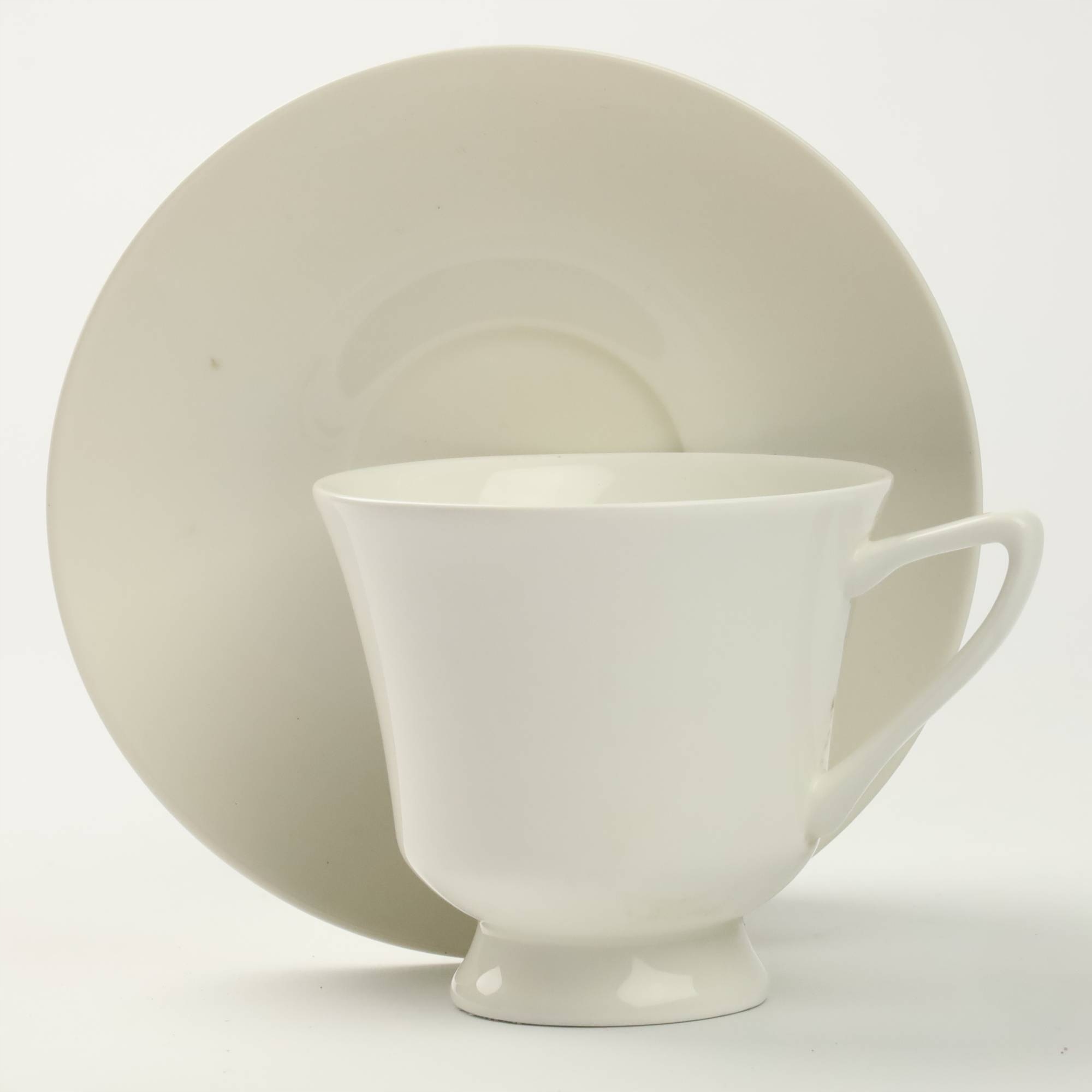 ZESTAW NA PREZENT FILIŻANEK 220 ML Z TALERZYKAMI PORCELANA DO KAWY HERBATY