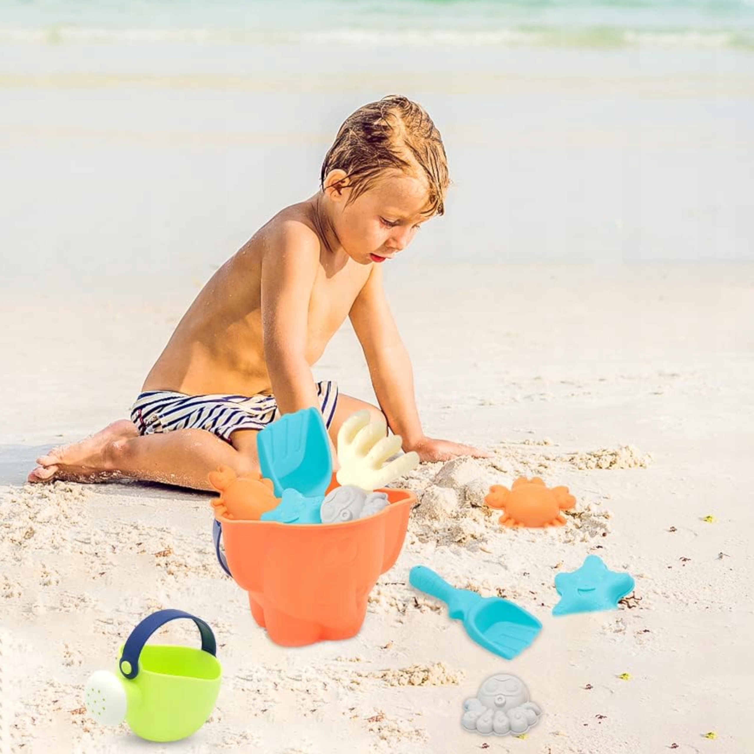 Duży zestaw do piasku słonik foremki konewka 273P