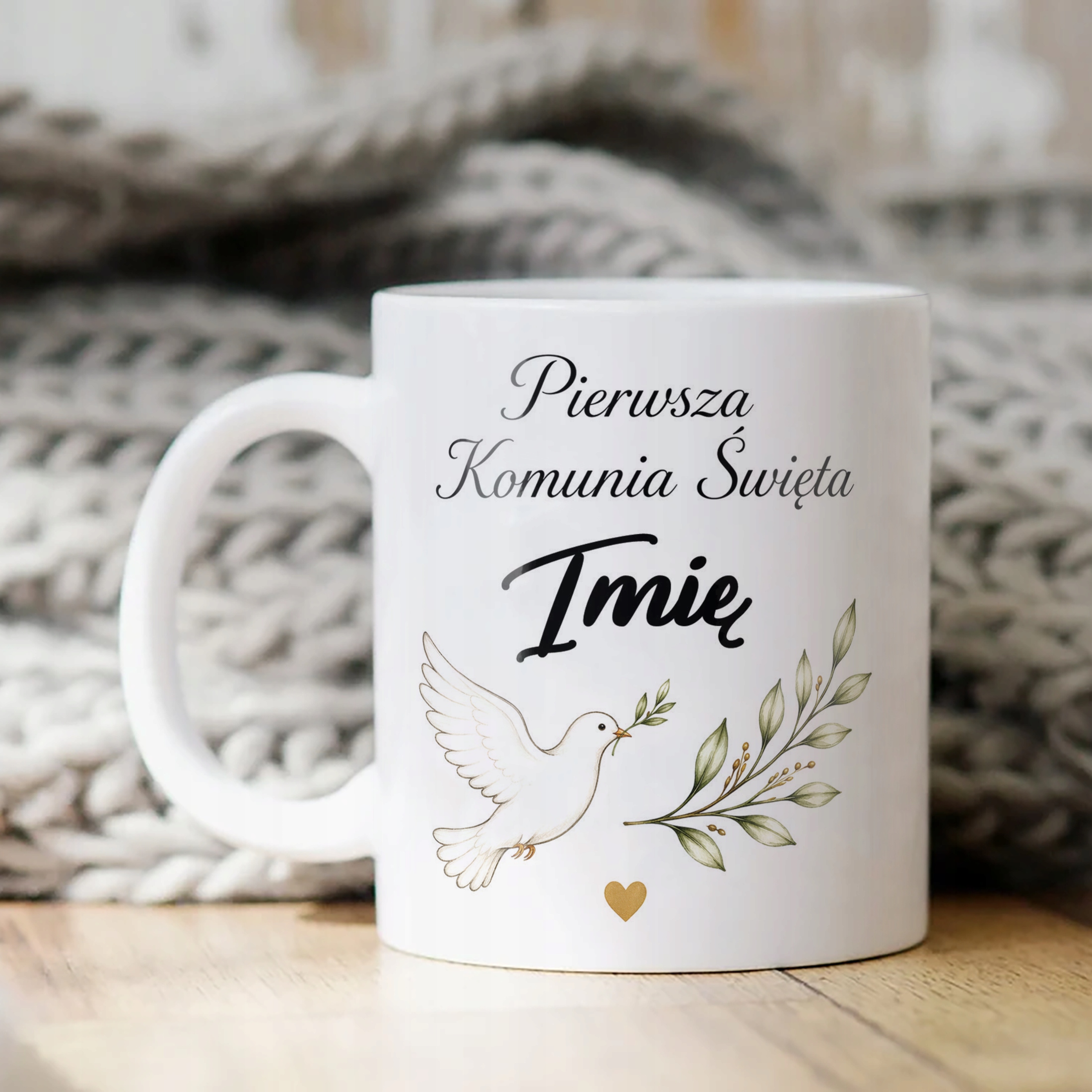 Kubek komunijny z imieniem dziecka pamiątka dla gości przyjęcia