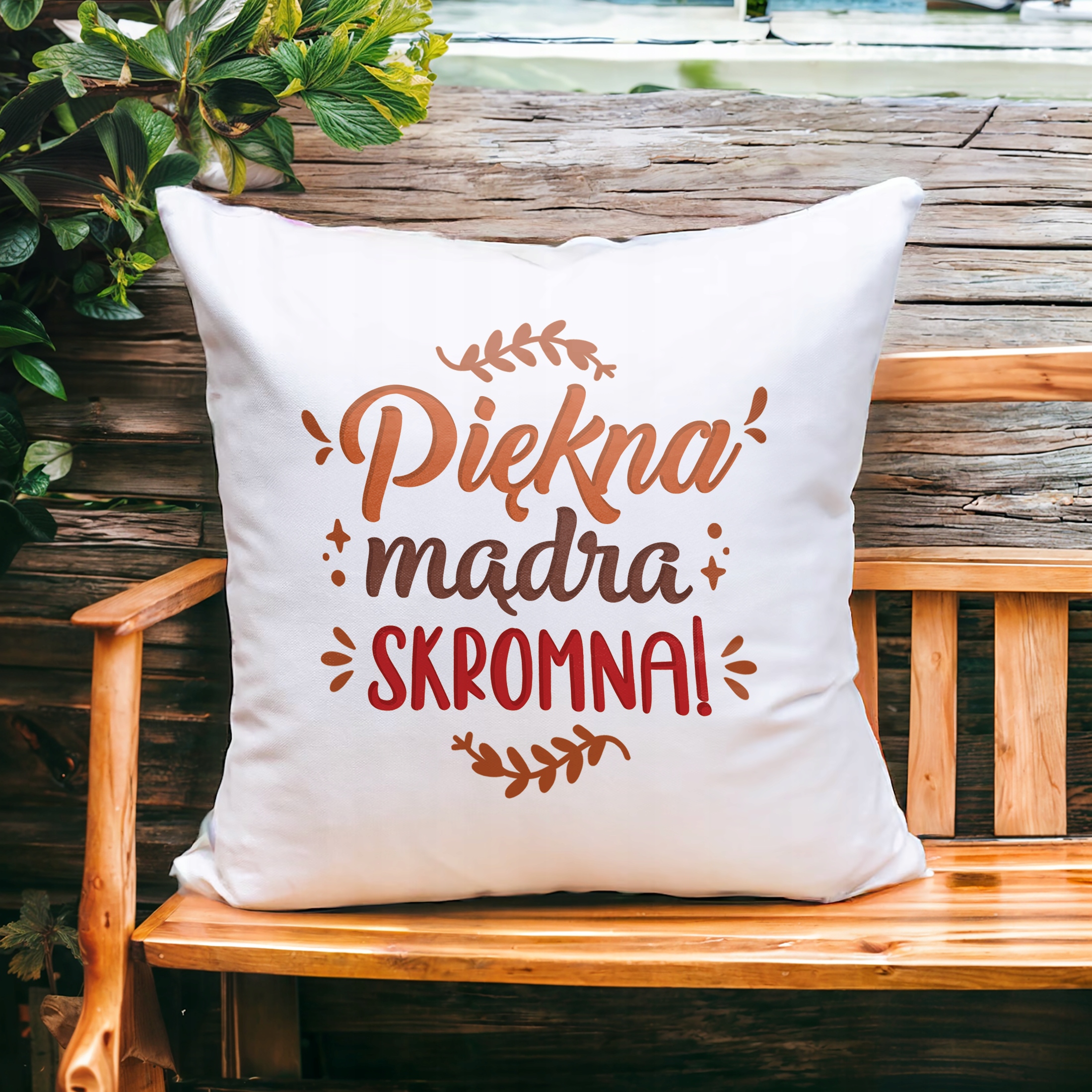 Poduszka 38x38cm Dzień Kobiet Prezent Dla Kobiety Piękna Mądra Skromna