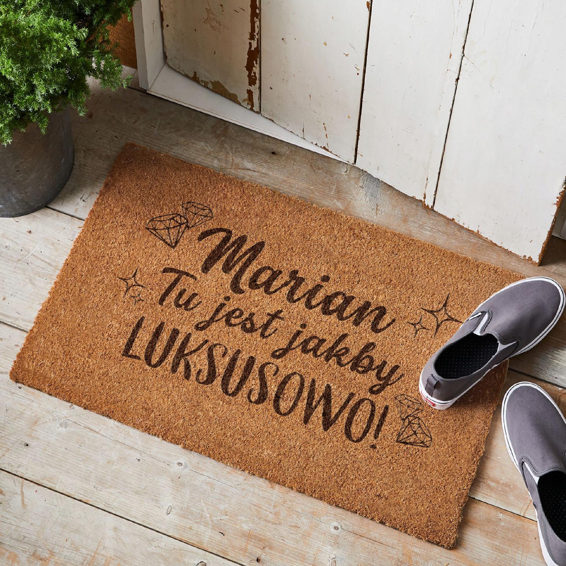 Wycieraczka Marian tu jest jakby LUKSUSOWO Film pod drzwi kokosowa 60×40