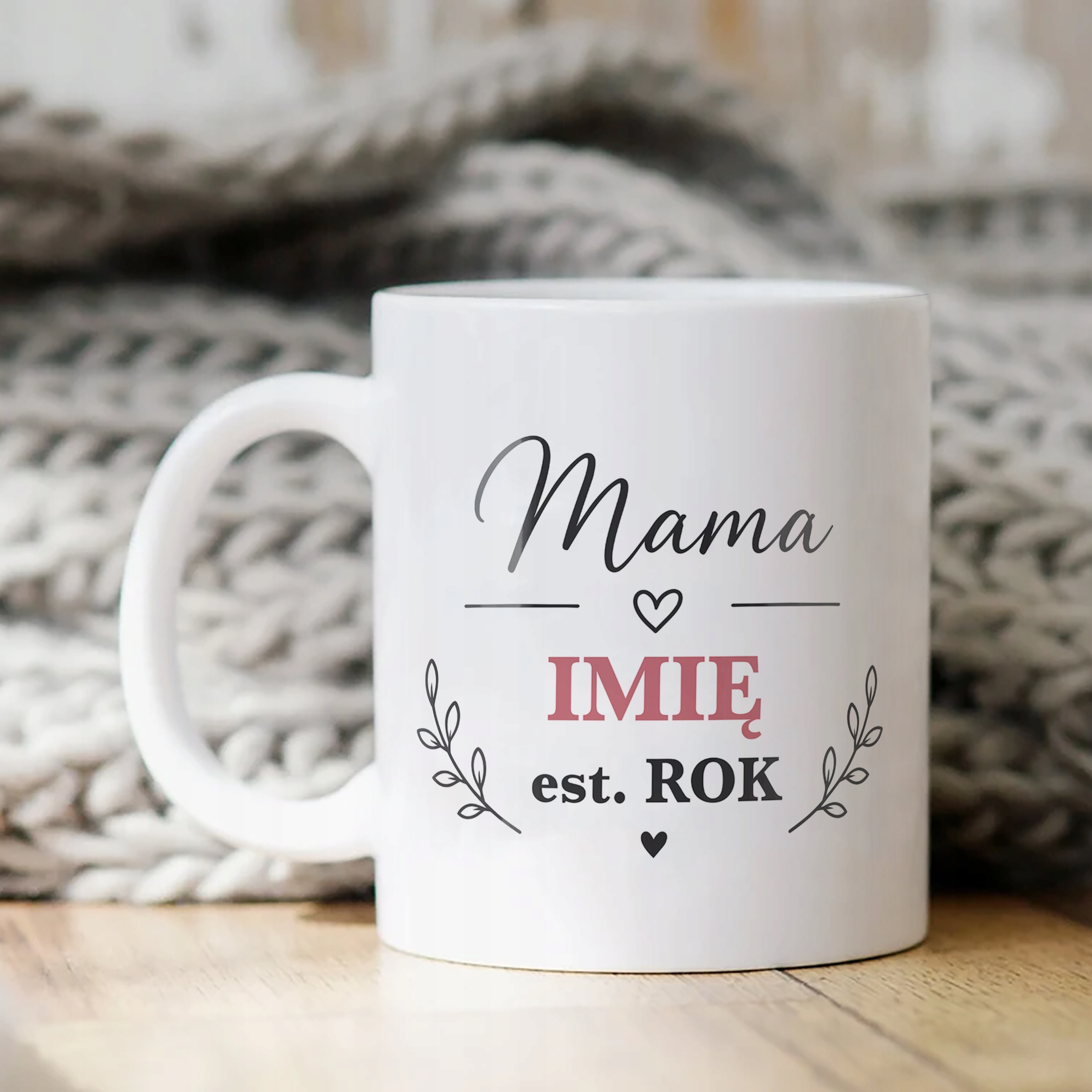 Kubek dla mamy z imieniem rokiem prezent na Dzień Matki wyjątkowy dla mamy