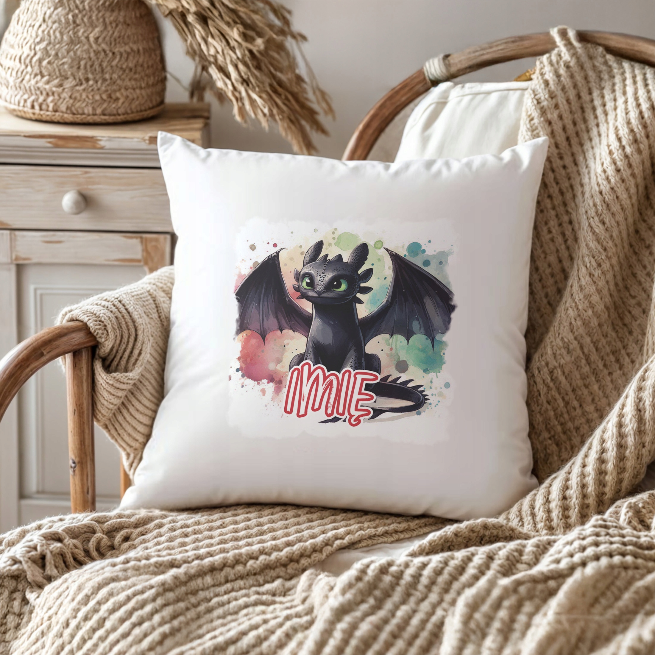 Poduszka 38×38 cm z Imieniem Jak Wytresować Smoka Szczerbatek