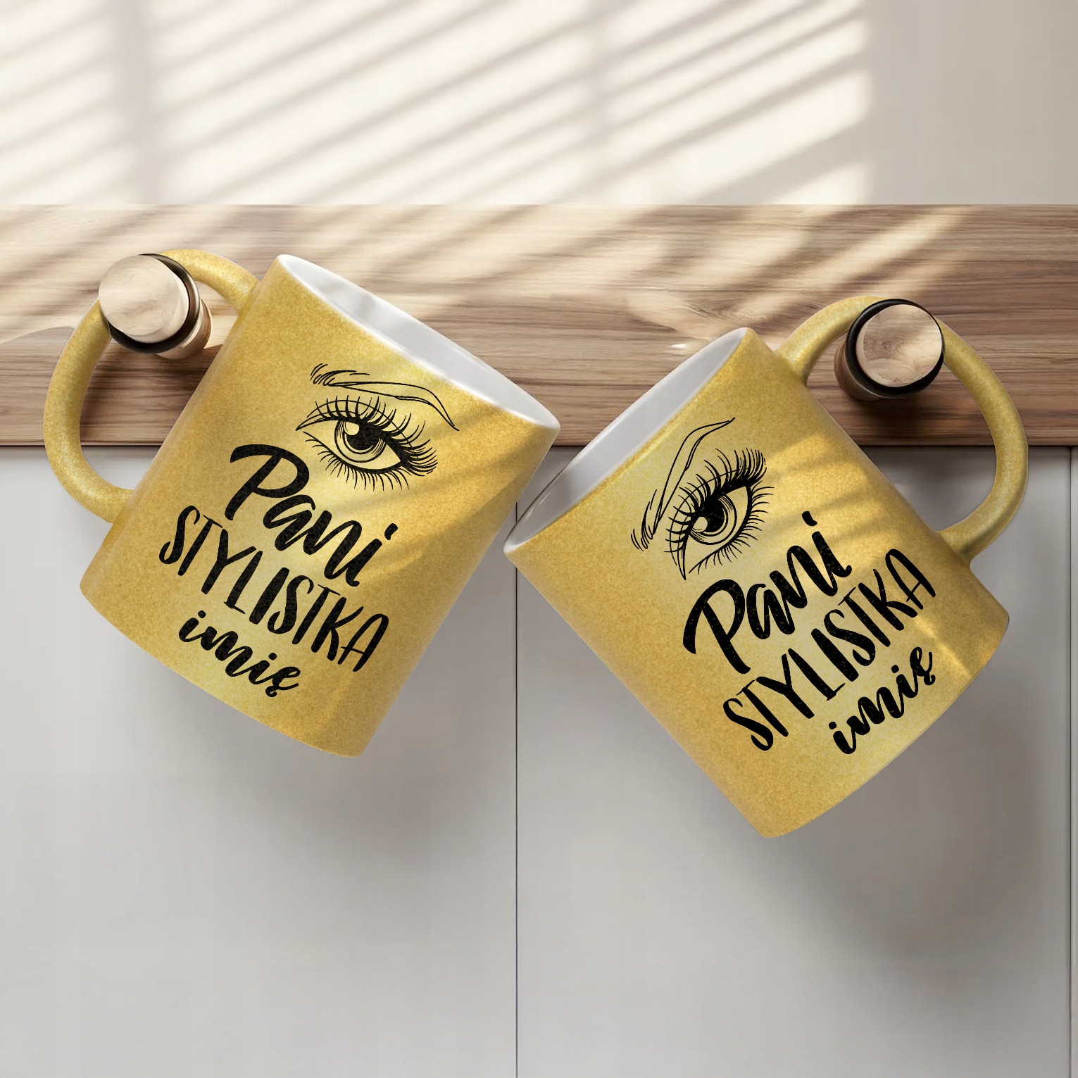 Złoty kubek brokatowy Personalizowany Pani Stylistka Rzęs Brwi Prezent