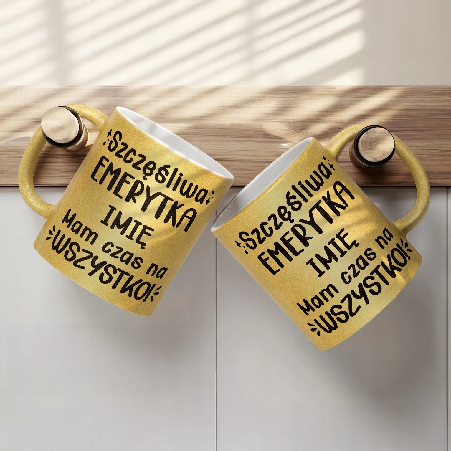 Złoty kubek brokatowy personalizowany Emerytura Dla Emerytki Prezent