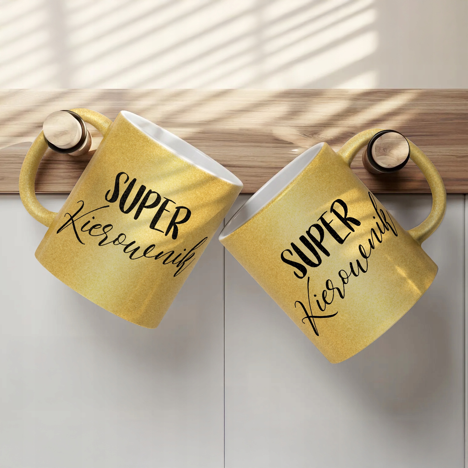 Złoty kubek brokatowy Super Kierownik Dla Kierownika Praca Prezent