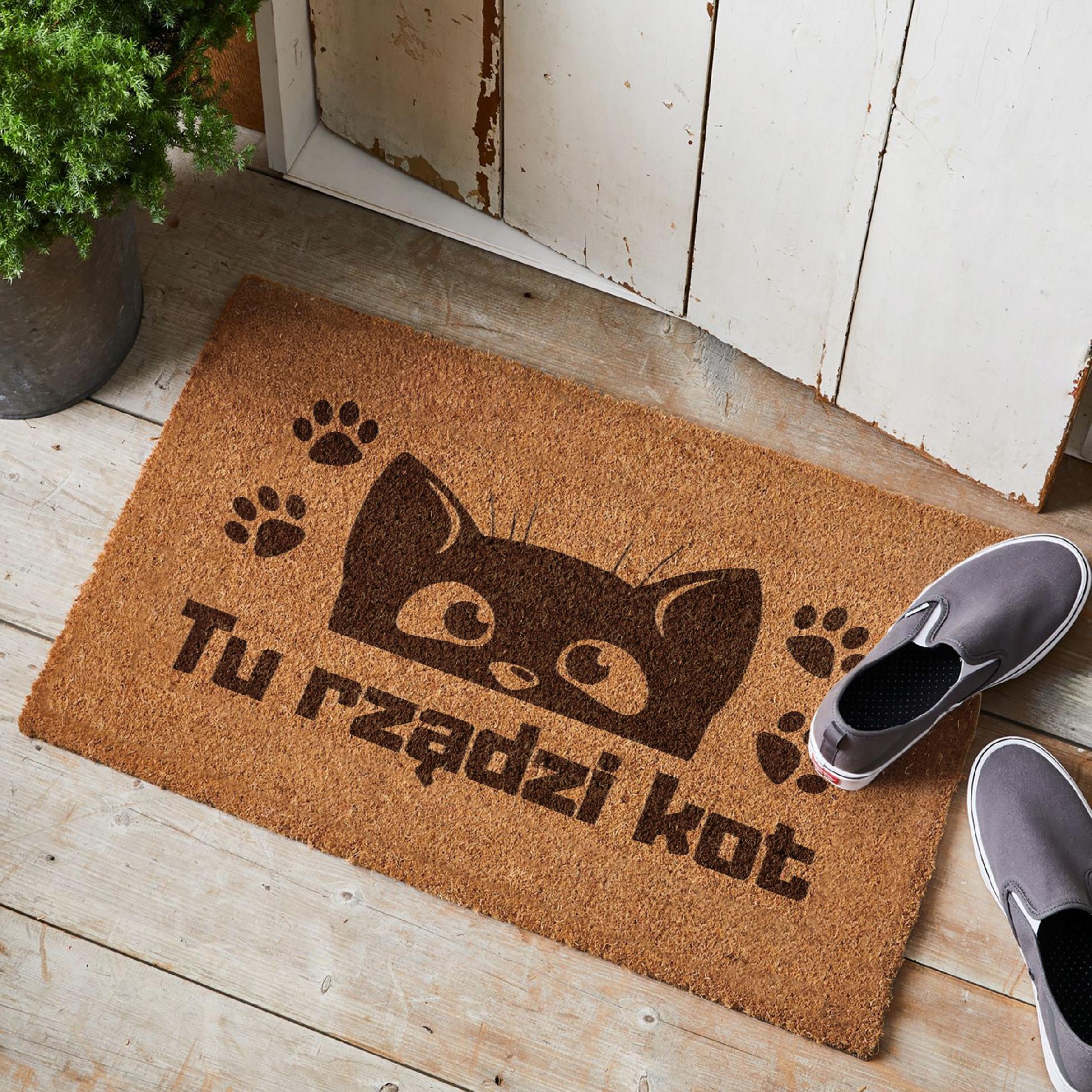Wycieraczka Tu Rządzi Kot Kociara Prezent pod drzwi kokosowa 60×40