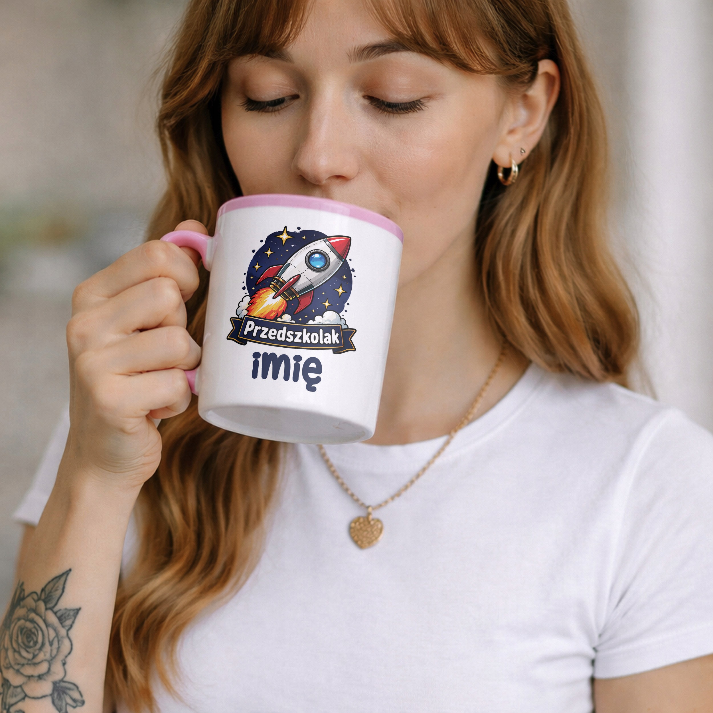 Zestaw Personalizowany Kubek Różowy Poduszka Przedszkolak Rakieta