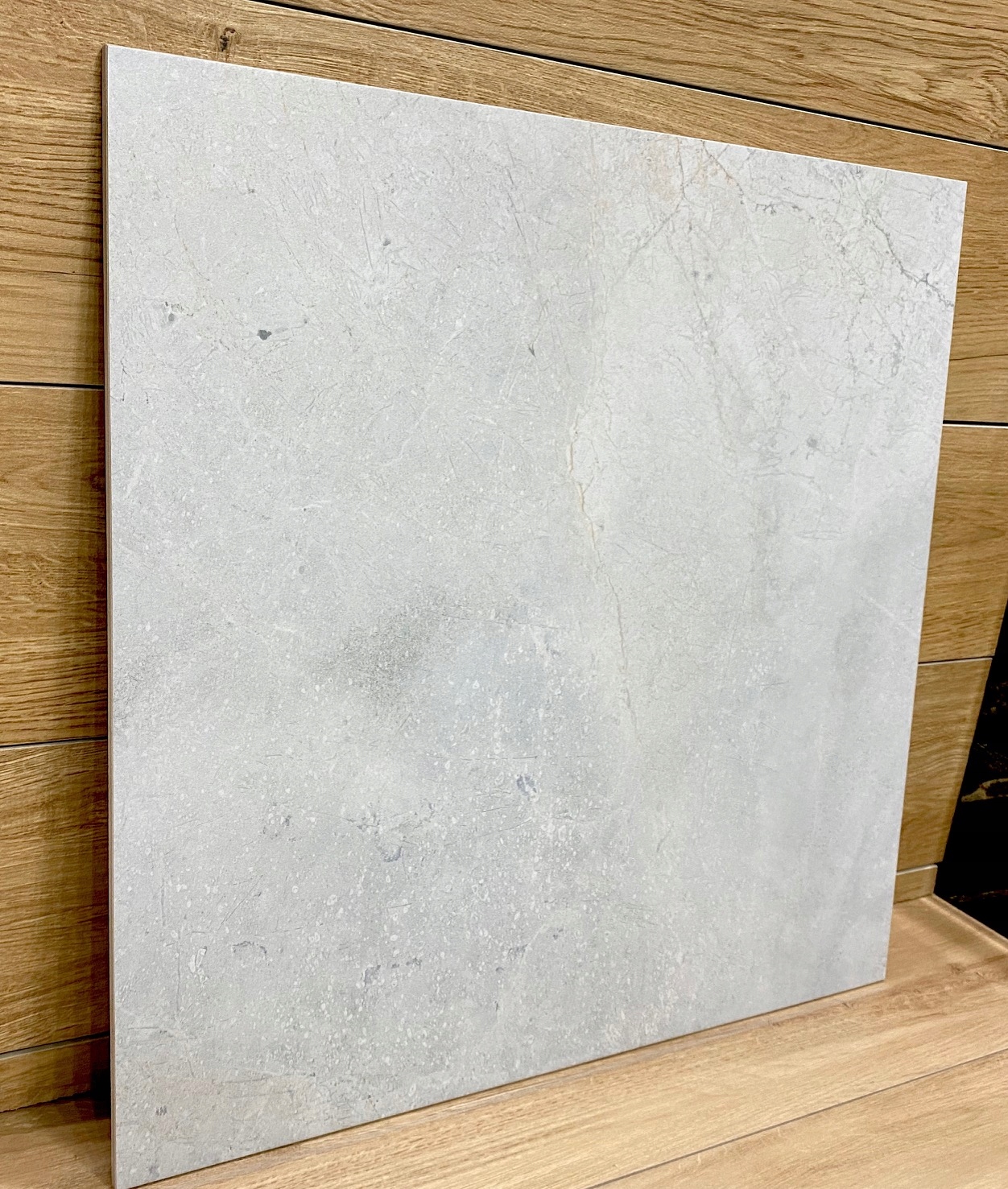 Twardy jasny szary gres 60x60 półmatowy atest R10