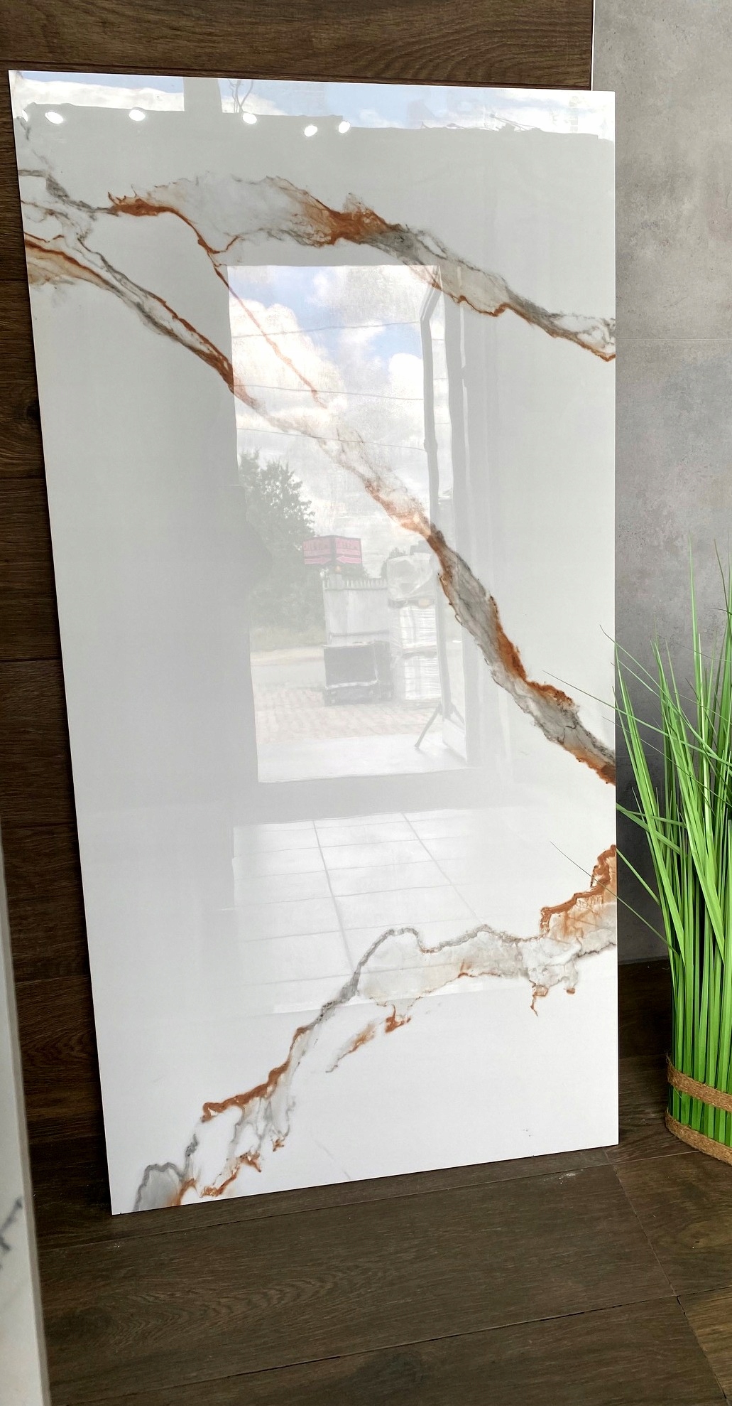 Biały gres marmuropodobny ZŁOTO BRĄZ Żyłki Nitki WYSOKI POŁYSK GAT. 1 TANIO