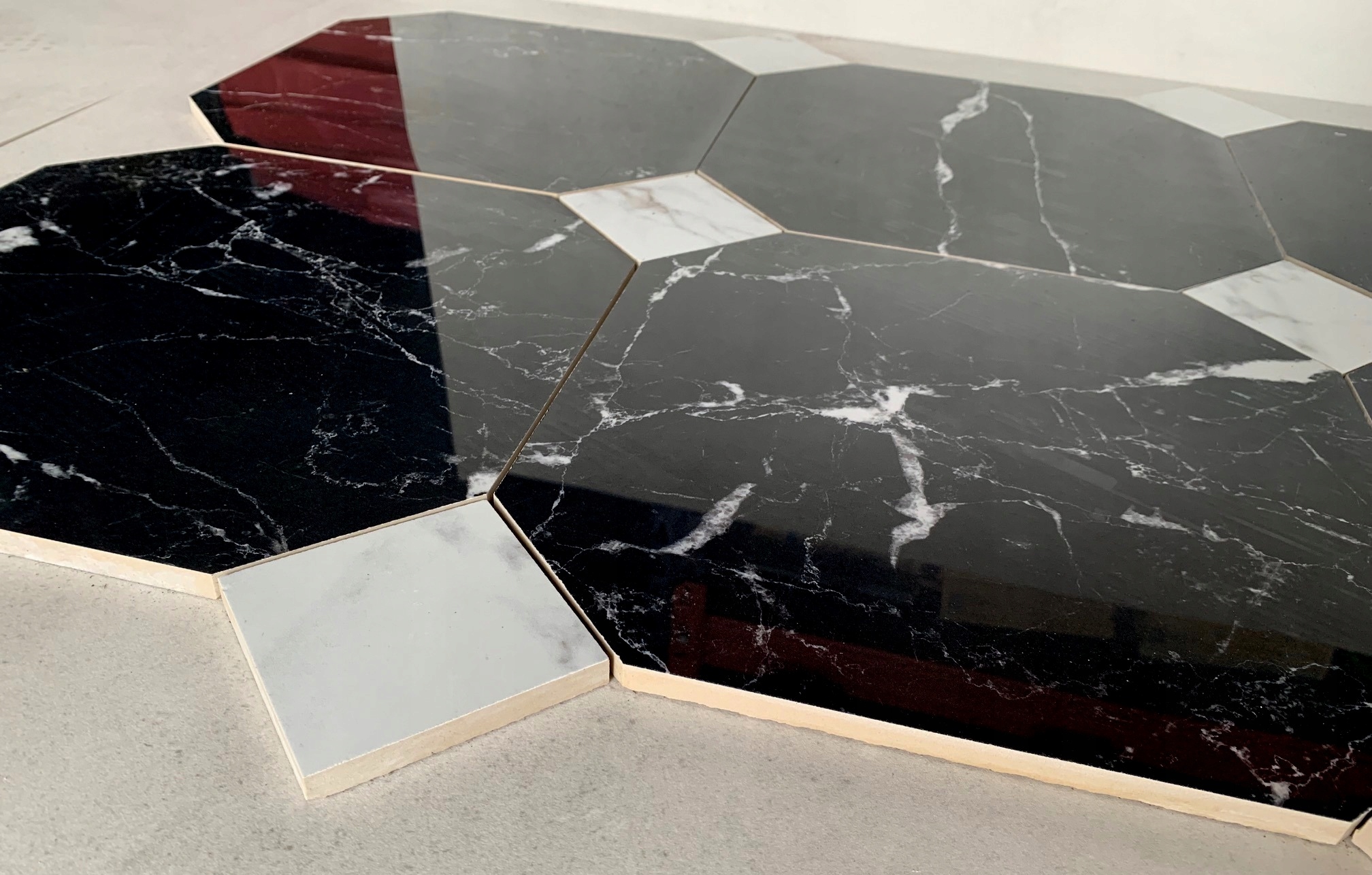 CZARNY MARMUR oktagon gres polerowany MAGIC POŁYSK