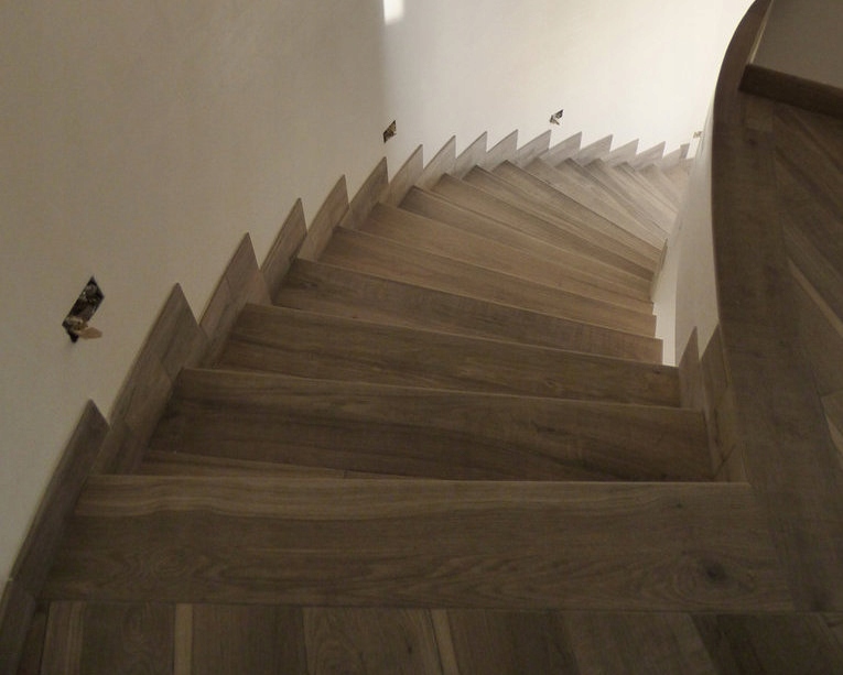 Drewnopodobne płytki na schody 100x30 DESKA ryfle