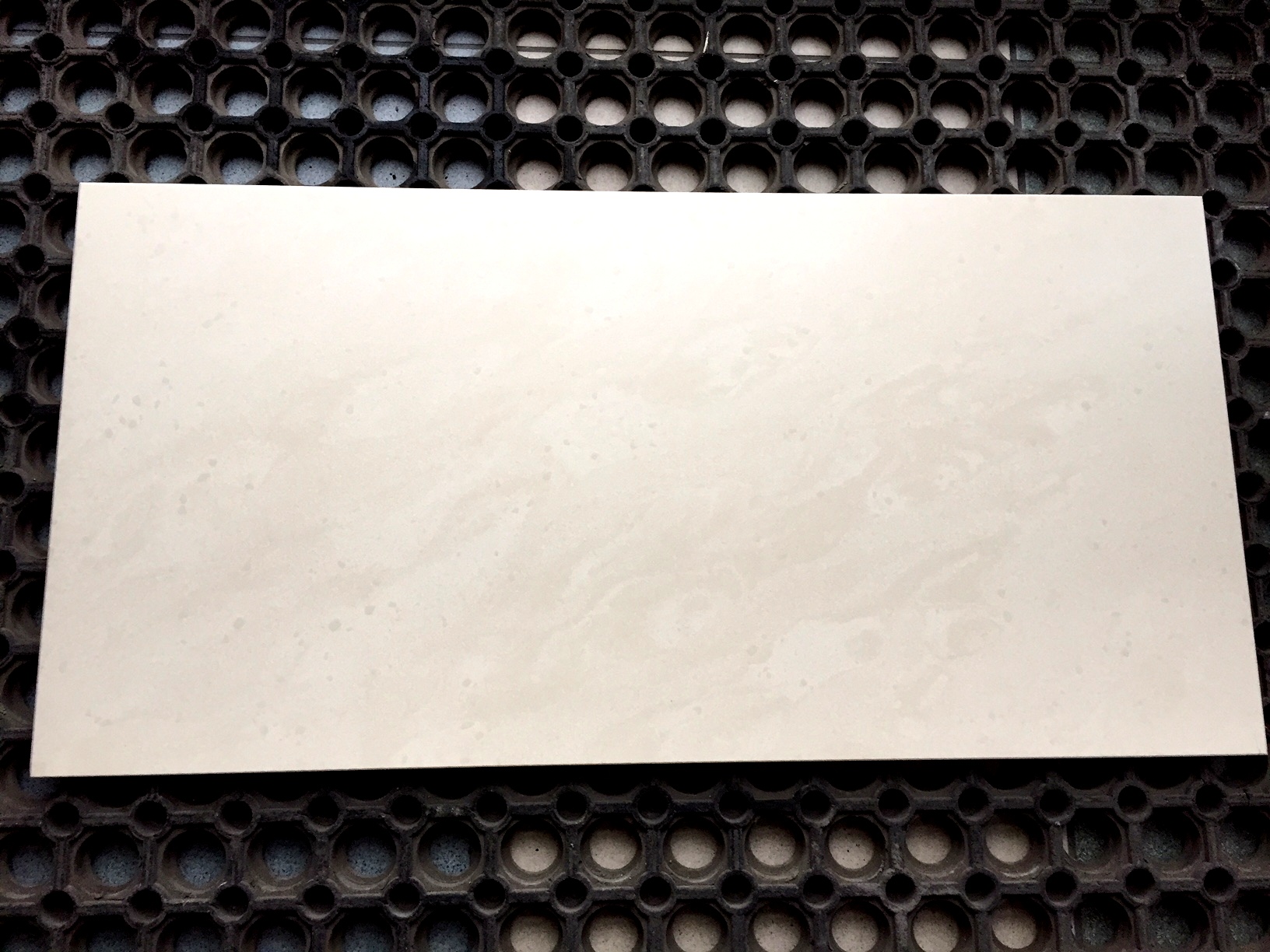 NAJTWARDSZY gruby gres techniczny 120x60 od ręki