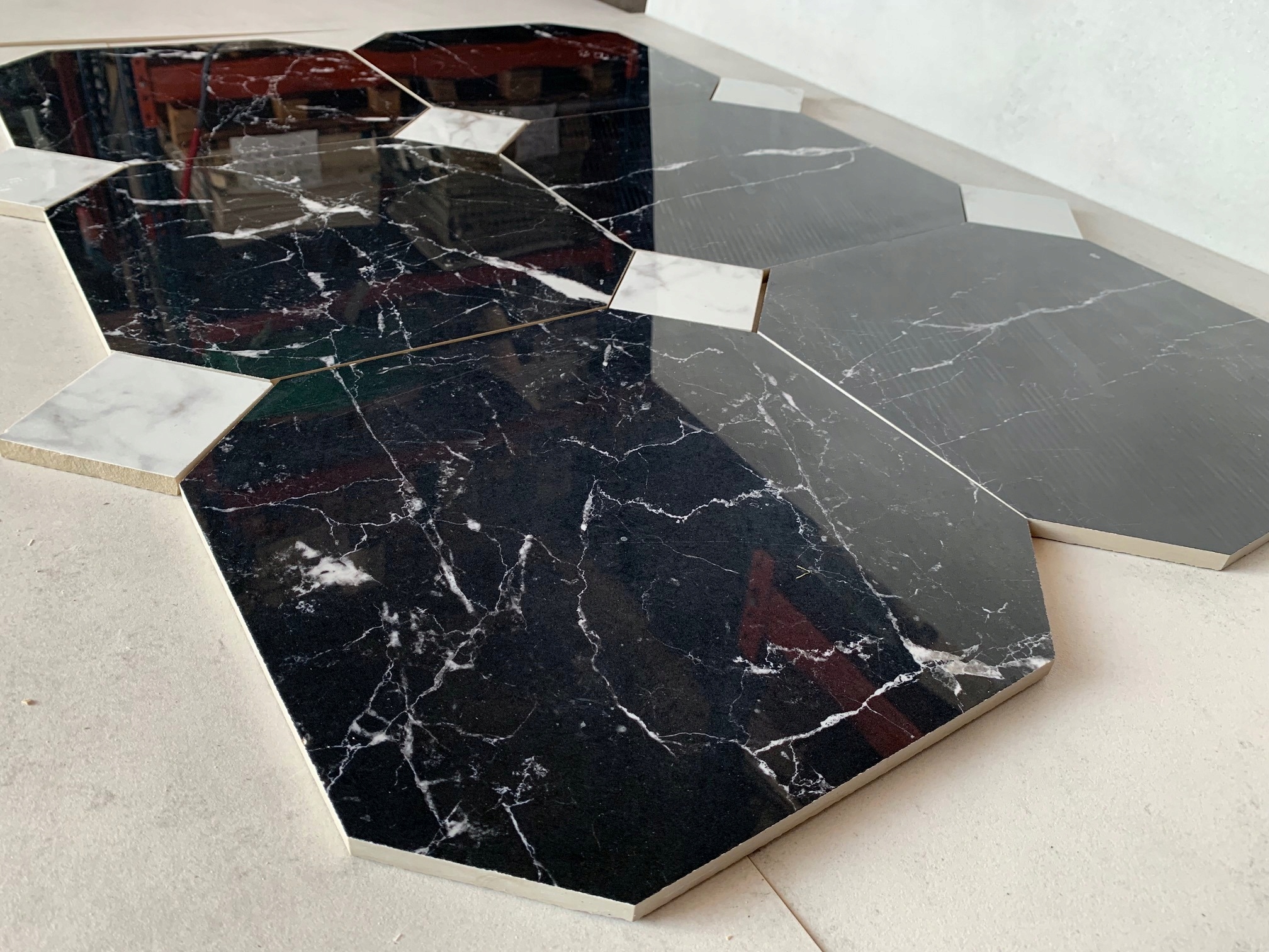 CZARNY MARMUR oktagon gres polerowany MAGIC POŁYSK