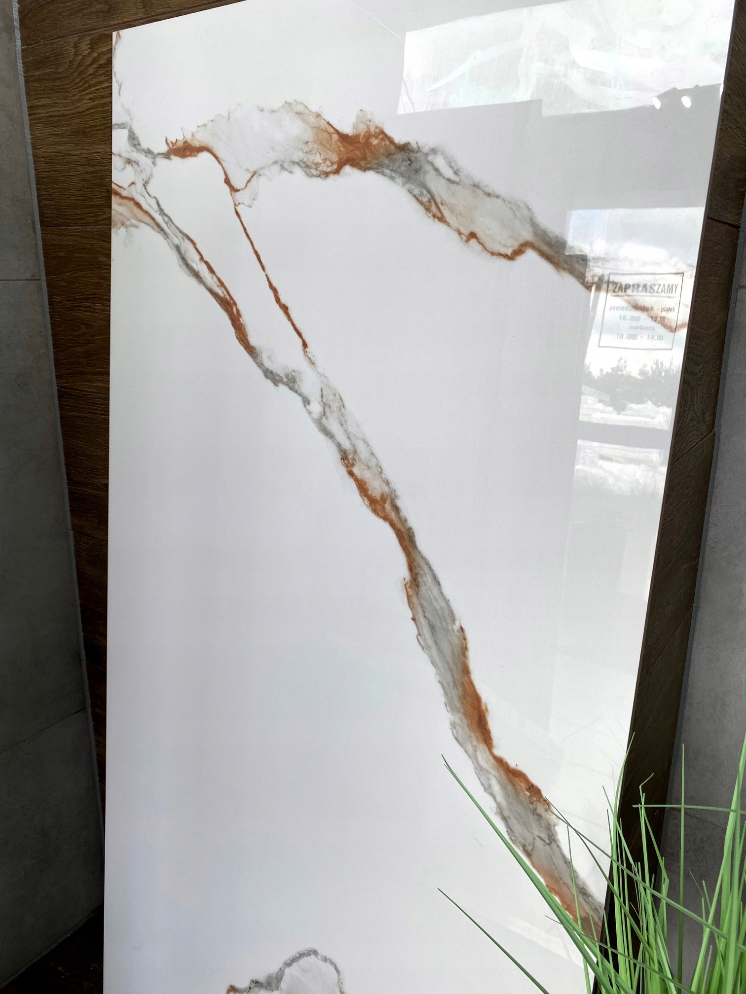 Biały gres marmuropodobny ZŁOTO BRĄZ Żyłki Nitki WYSOKI POŁYSK GAT. 1 TANIO