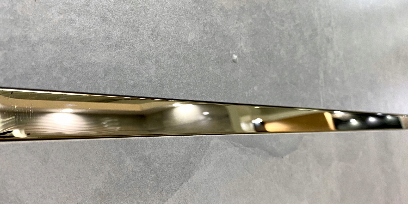 Listwa dekoracyjna do płytek ZŁOTA 2cm x 2mb