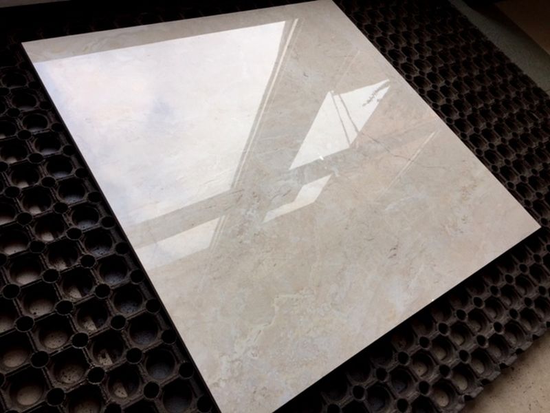 Gres polerowany GOLDEN BEIGE 60x60 jak marmur