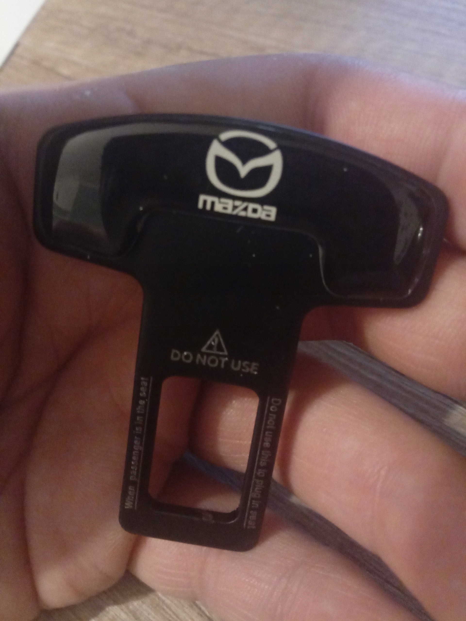 Mazda wtyk wyłącznik zaślepka pasów tuning buzzer