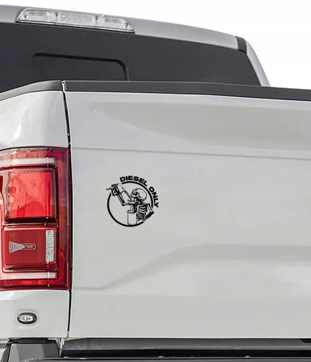 Naklejka Wlepka na Samochód Motor Wlew Paliwa DIESEL ONLY Kościotrup Skull